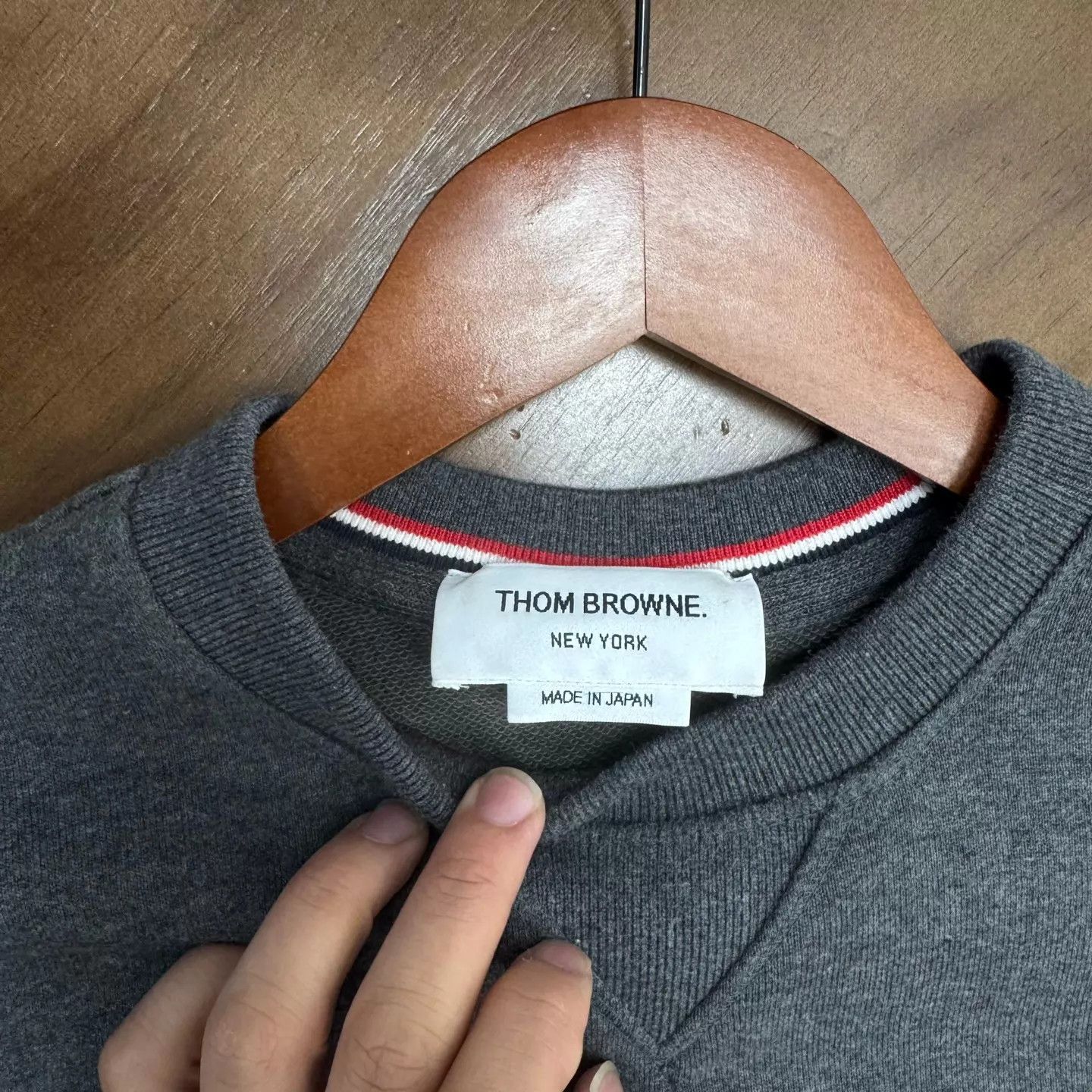 Thom Browne tb gray sweatshirt 3 like new Size L / US 10 / IT 46 - 5 Thumbnail