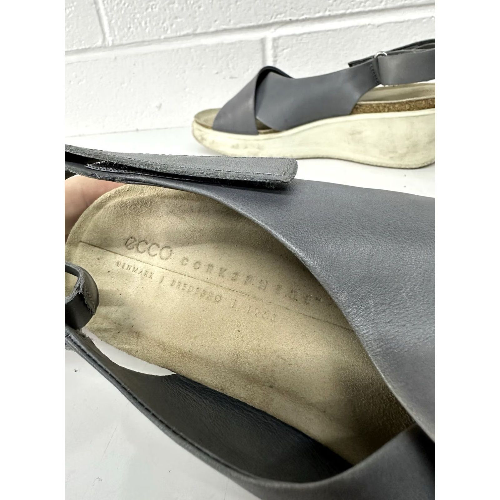 Ecco ECCO CORKSPHERE Gray Leather Strap Wedge Sandals Women 37 US 6 Size US 6 / IT 36 - 6 Thumbnail