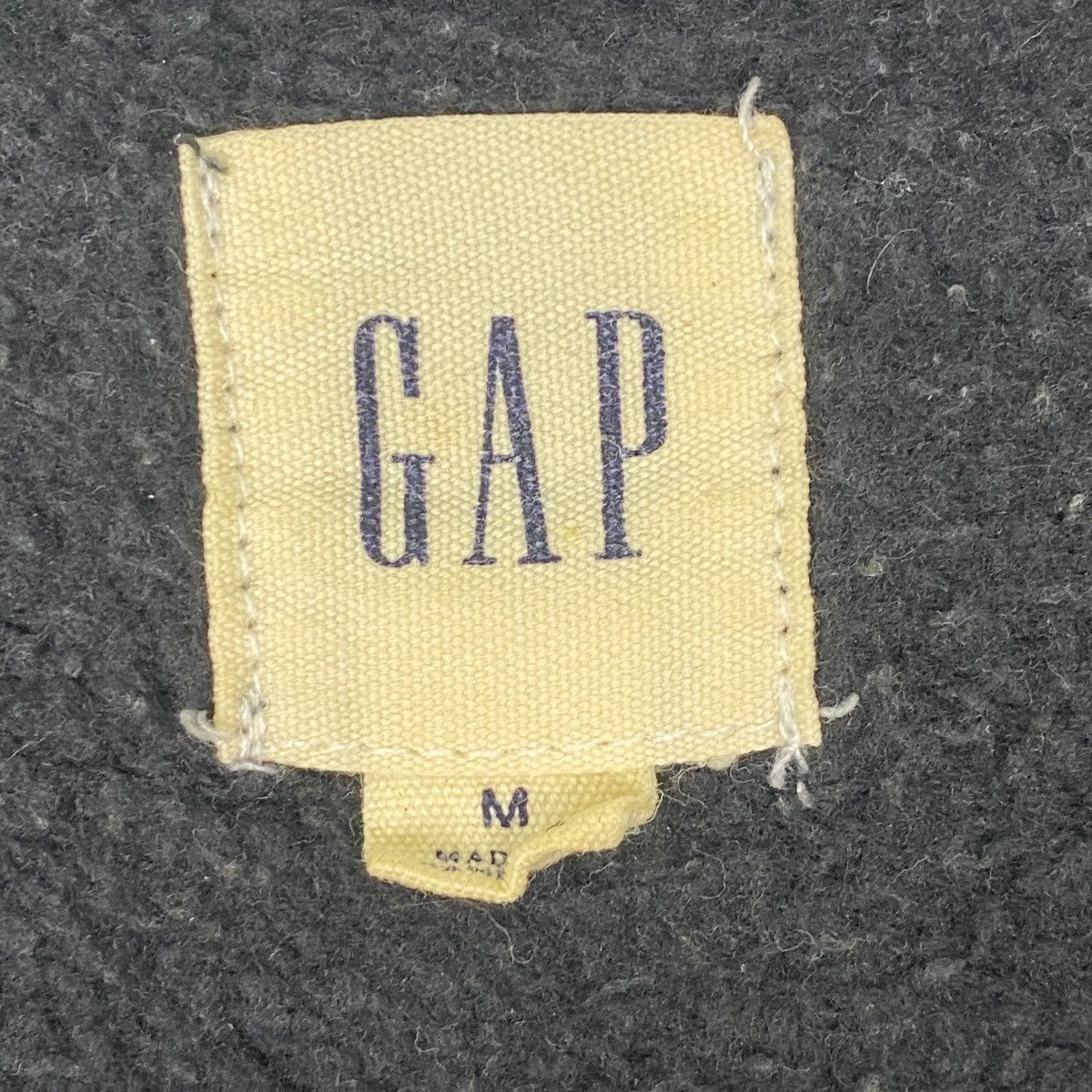 Vintage Vintage Gap Big Logo Printed Black Pullover Jumper Size M Size US M / EU 48-50 / 2 - 5 Thumbnail