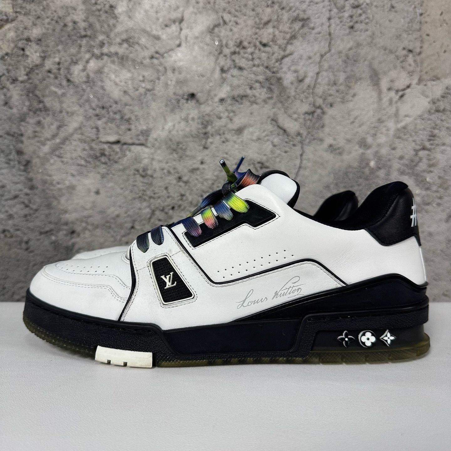 Louis Vuitton Louis Vuitton Trainer Low-Top Sneakers US 9 Size US 9 / EU 42 - 1 Thumbnail