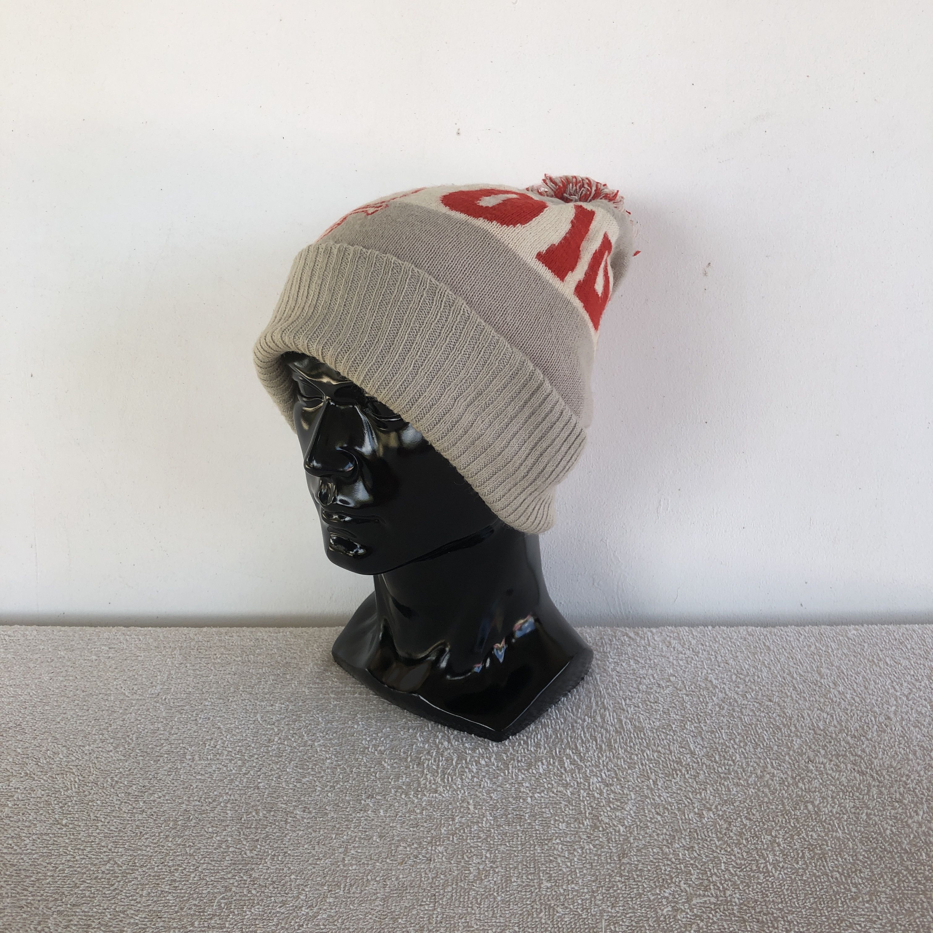 Japanese Brand Vintage Japanese W&C Beanie Snow Caps Pom Pom Hats Size ONE SIZE - 1 Thumbnail
