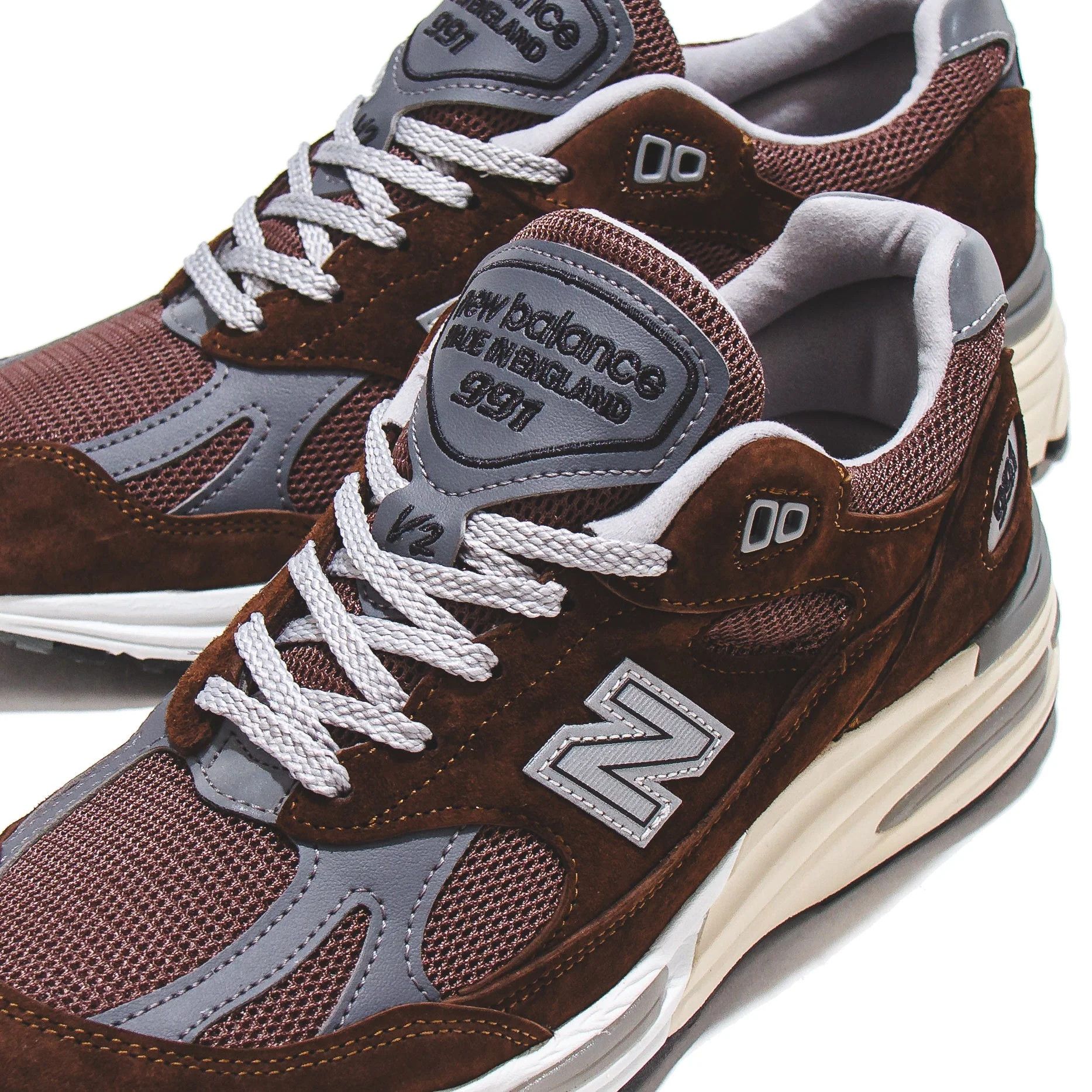 New Balance Made in UK 991v2 (U991BR2) Size US 10.5 / EU 43-44 - 3 Thumbnail