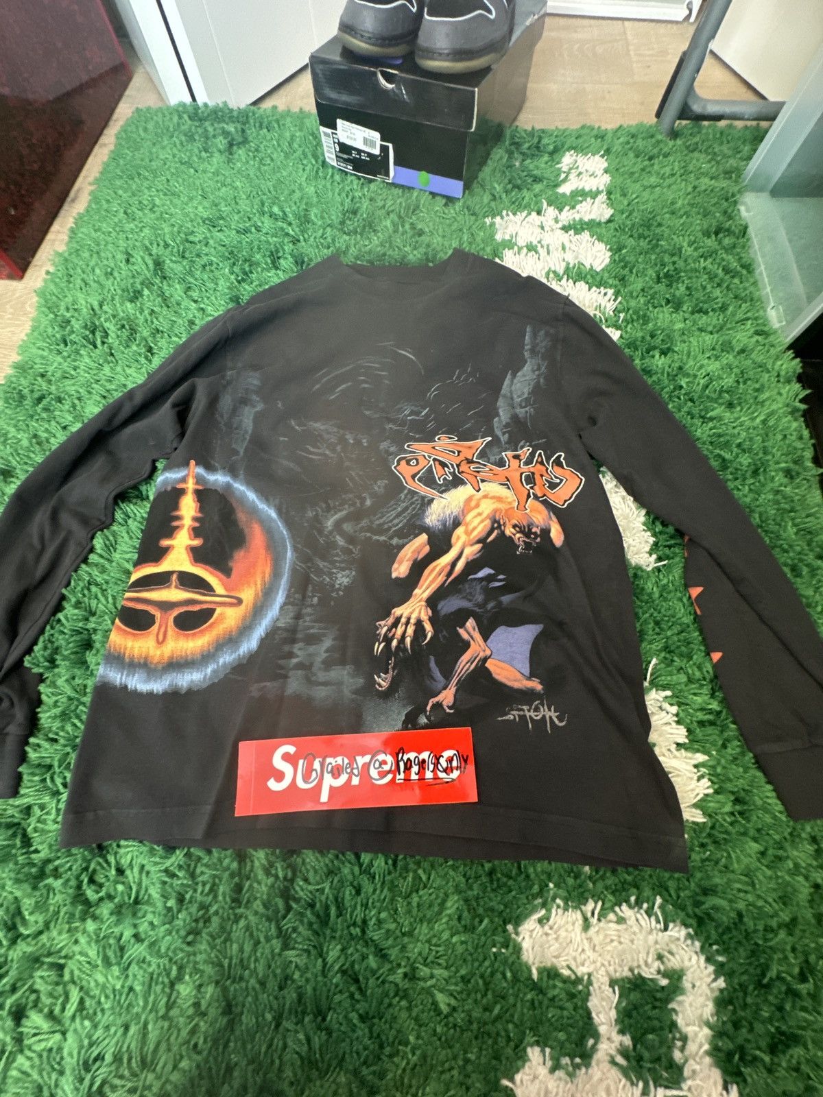image of Travis Scott Utopia Tour Long Sleeve in Black, Men's (Size Medium)