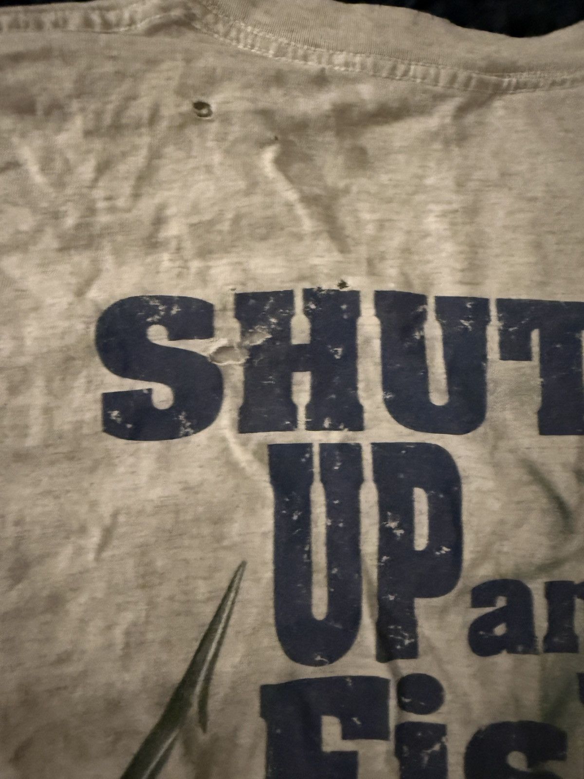 Gildan Vintage Shut up and Fish shirt Size US XL / EU 56 / 4 - 5 Thumbnail