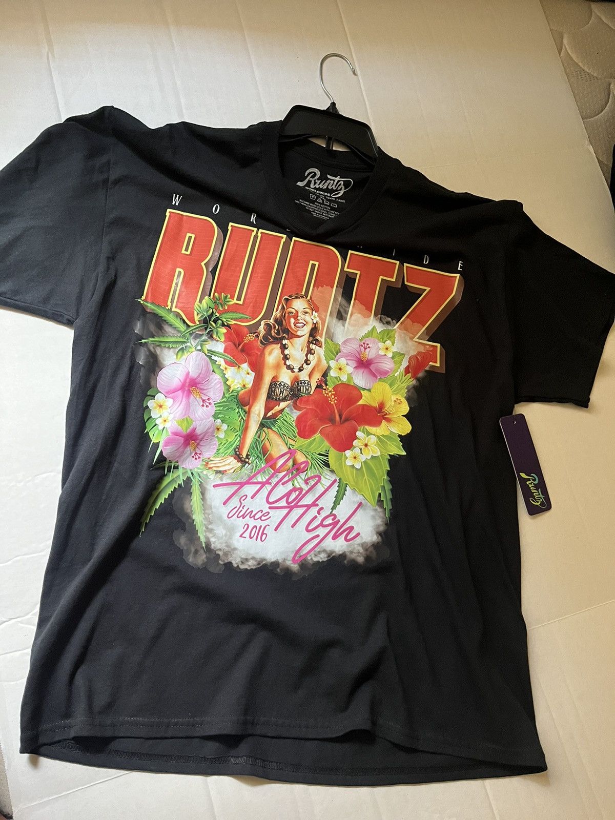 Other Black Runtz graphic tee Size US L / EU 52-54 / 3 - 1 Thumbnail