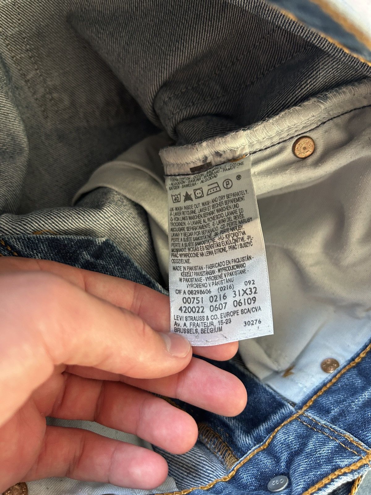 Levi's Vintage Clothing 💥SALE💥Vintage Levis 751 Distressed Washed Denim Jeans 00s Size US 31 - 11 Thumbnail