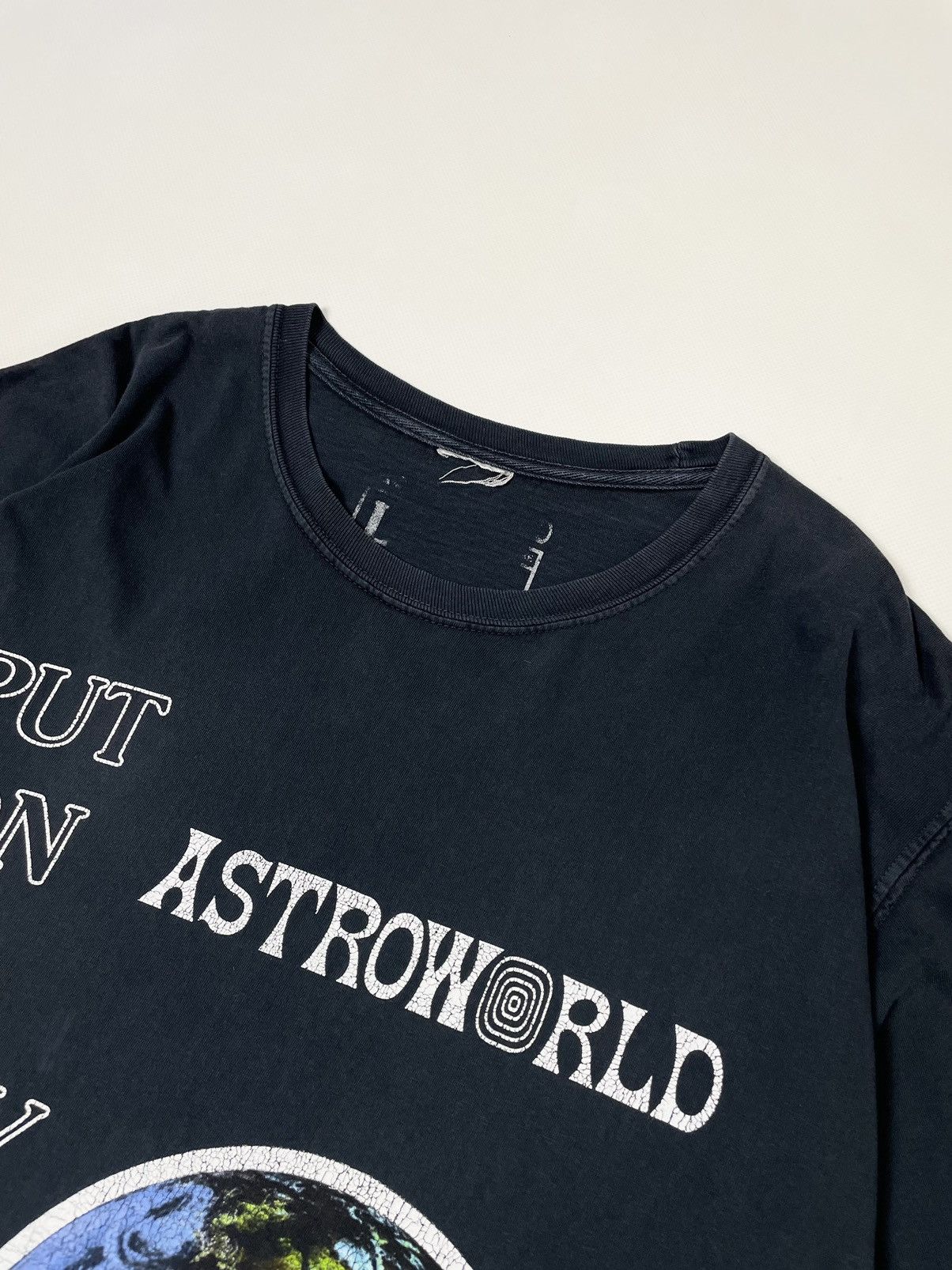 Travis Scott ASTROWORLD 🌎 Travis Scott tour merch tee sicko mode t shirt Size US XL / EU 56 / 4 - 7 Thumbnail