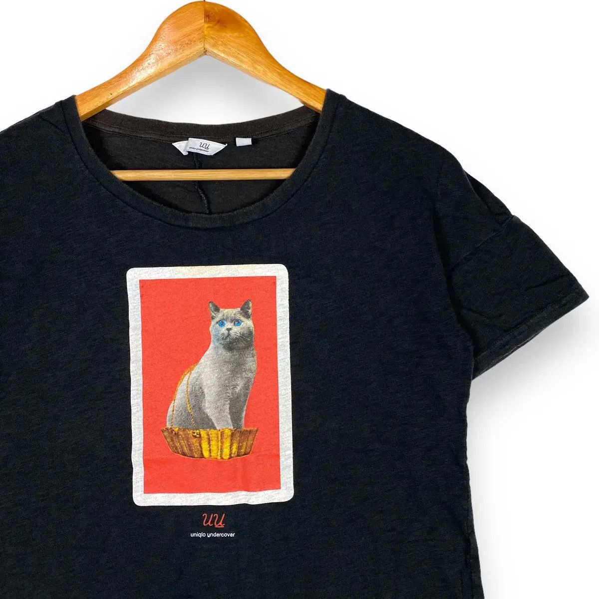 Japanese Brand UNIQLO UNDERCOVER CAT GRAPHIC TEE Size US S / EU 44-46 / 1 - 2 Thumbnail