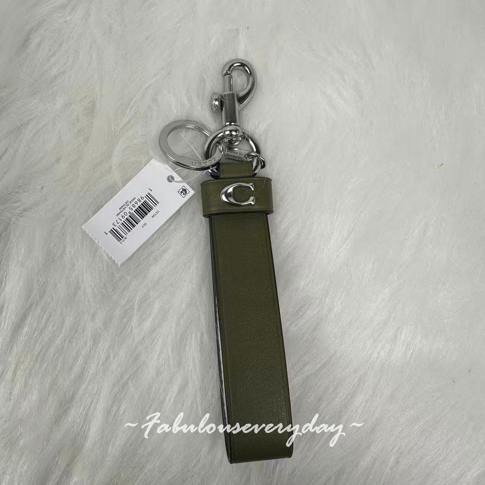 Coach Coach Loop Bag Charm In Leather/Silver/Olive CCY34 NWT Size ONE SIZE - 1 Thumbnail