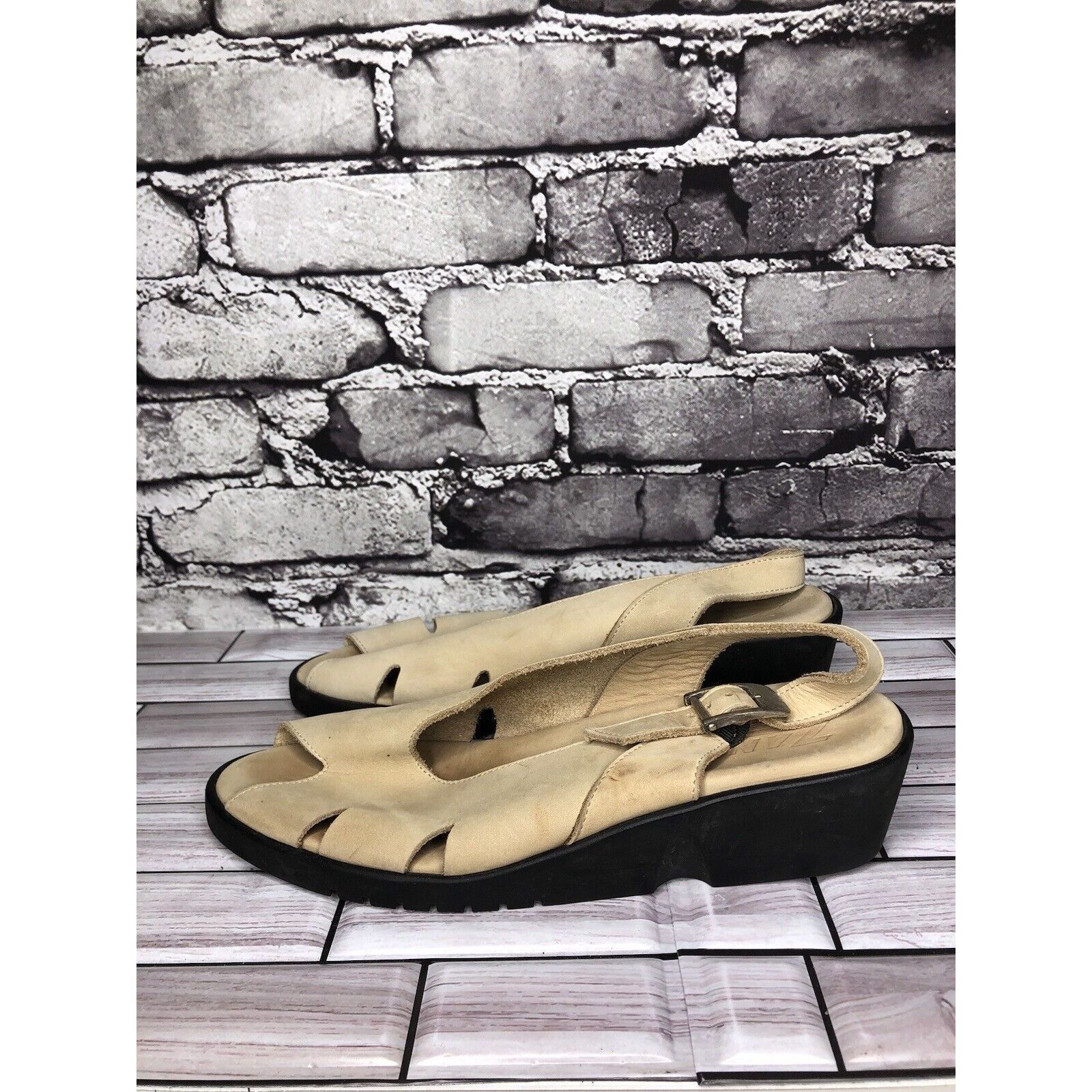 Other ZANTE Beige Tan Nubuck Leather Casual Wedge Strap Sandals Wo Size US 8.5 / IT 38.5 - 11 Thumbnail