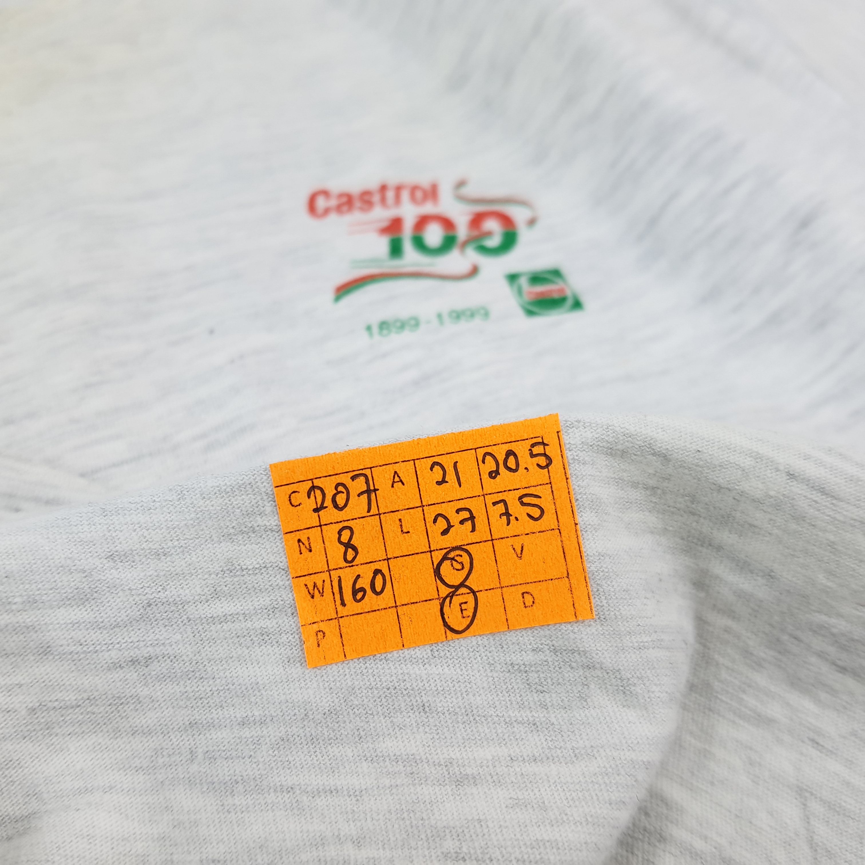 Vintage Vintage Castrol Racing Motorsports Tshirt Size US L / EU 52-54 / 3 - 6 Thumbnail