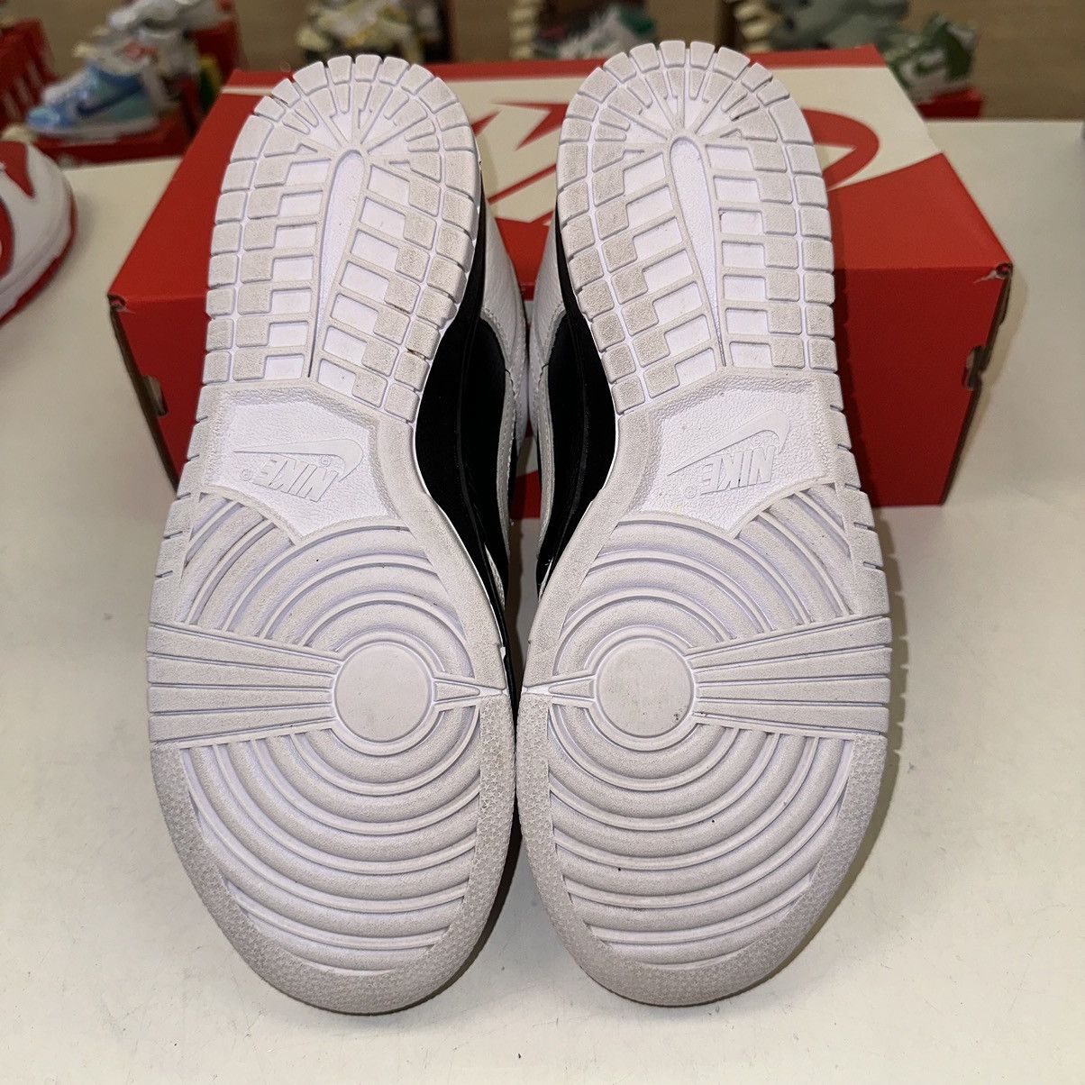 Nike Size 9 - Nike Dunk Low Reverse Panda Size US 9 / EU 42 - 5 Thumbnail