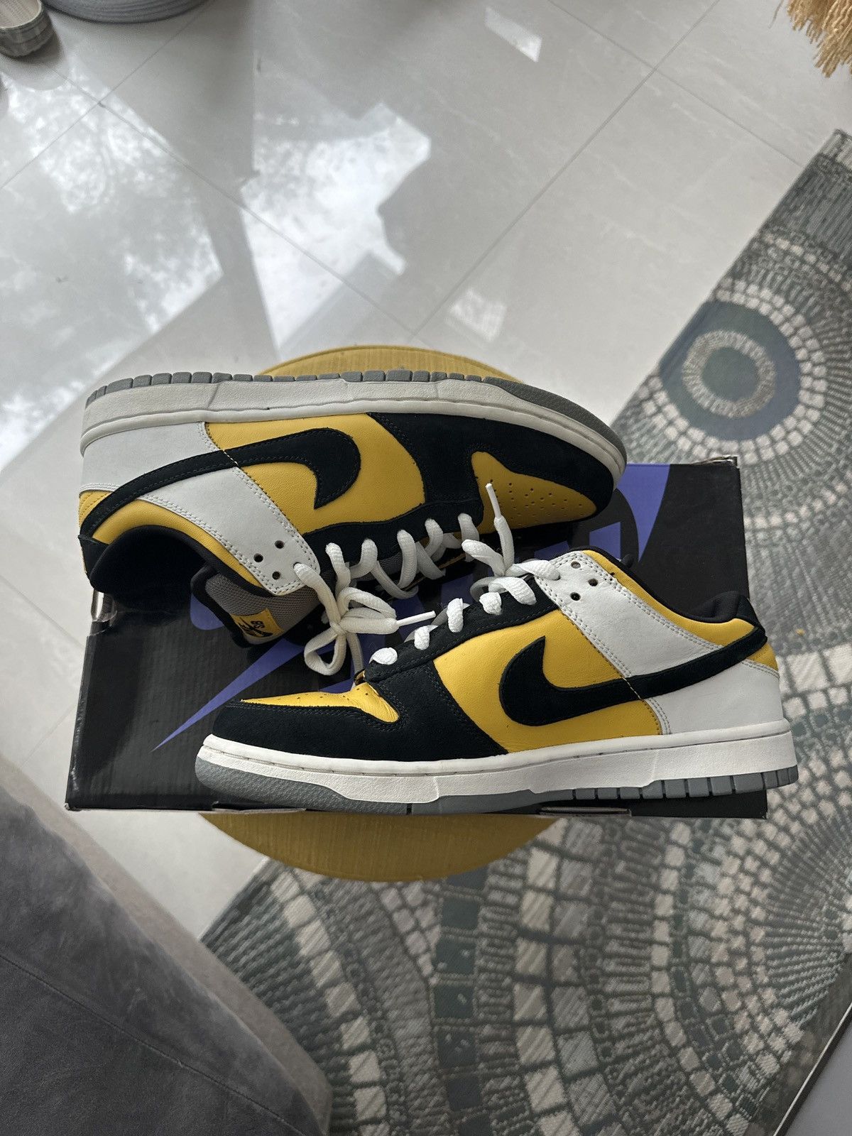 Nike SB Nike SB Dunk Low Bic Size US 10 / EU 43 - 3 Thumbnail