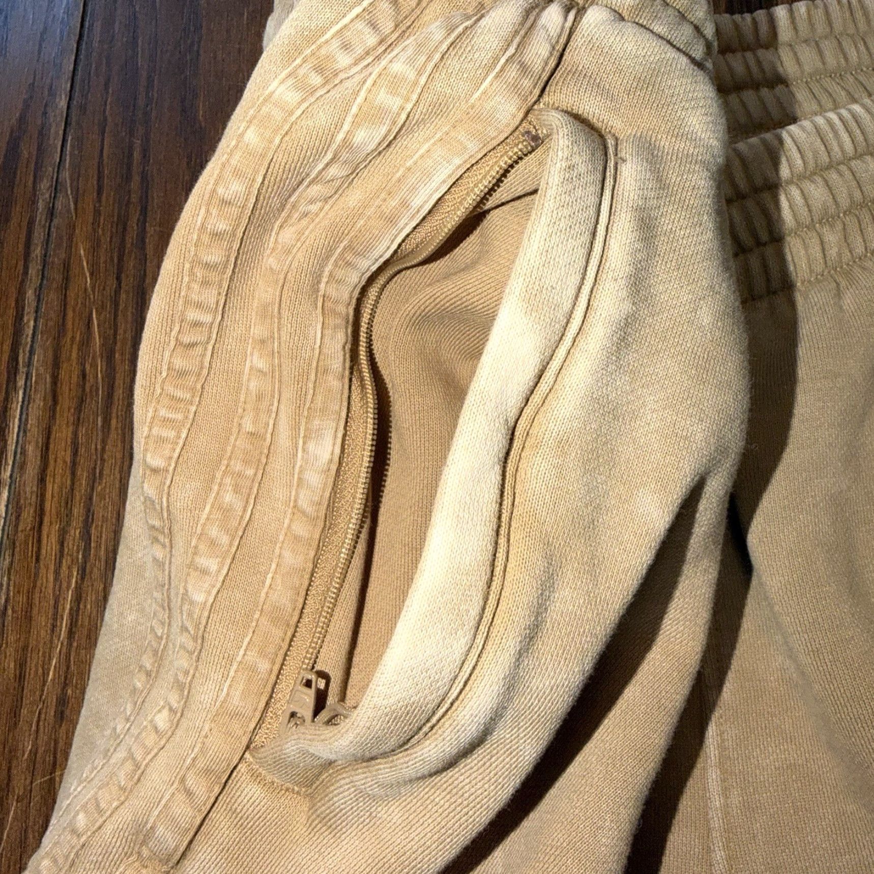 Adidas Adidas Sweatpants Beige Washed Fleece Comfort Loose Fit Size Large Men Regular Sweatpants Sports Logo Athleisure 29 Inseam Gym & Training Size US 33 - 6 Thumbnail