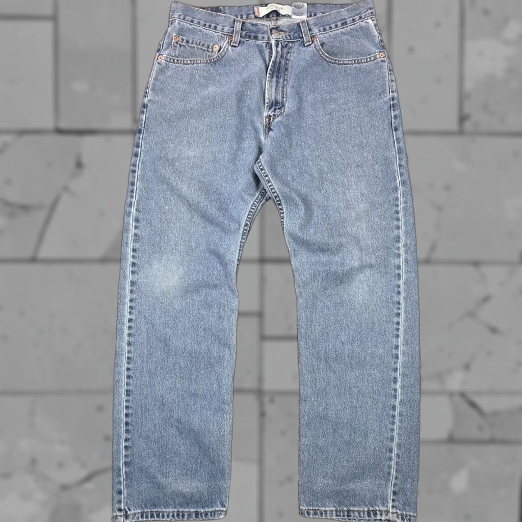 Levi's VINTAGE Levi's 505 Jeans Mens 34x30 Distressed Wash Blue Regular Straight 90s Batwing USA Denim Model Levi's 505 5-Pocket Regular Fit Jeans Size US 34 / EU 50 - 1 Thumbnail