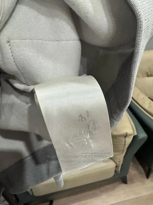 Louis Vuitton Louis Vuitton Gray Cotton XL Women's Hoodie . Size XL / US 12-14 / IT 48-50 - 5 Thumbnail