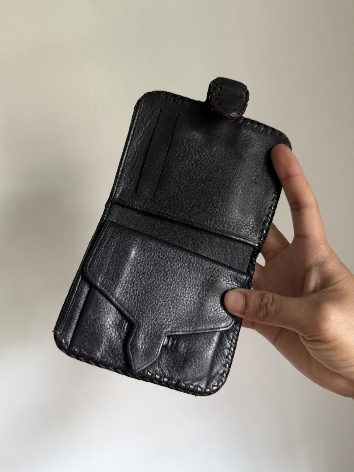 Japanese Brand black stingray leather biker wallet featuring a gothic cross Size ONE SIZE - 5 Thumbnail