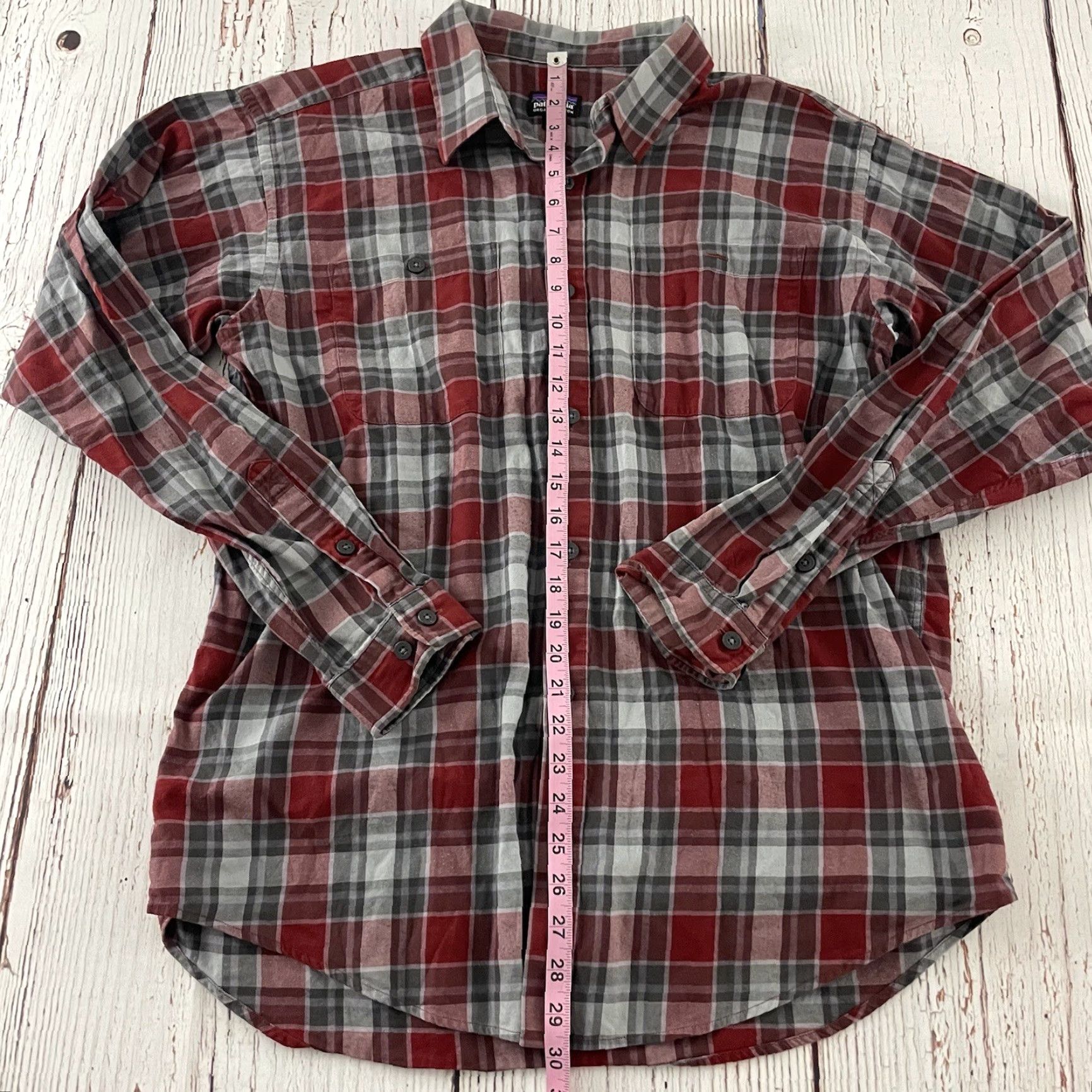 Patagonia Patagonia Shirt Plaid Flannel Long Sleeve Button-Up Men's Large Gray Red - Outdoor Cotton Pockets Size US L / EU 52-54 / 3 - 3 Thumbnail