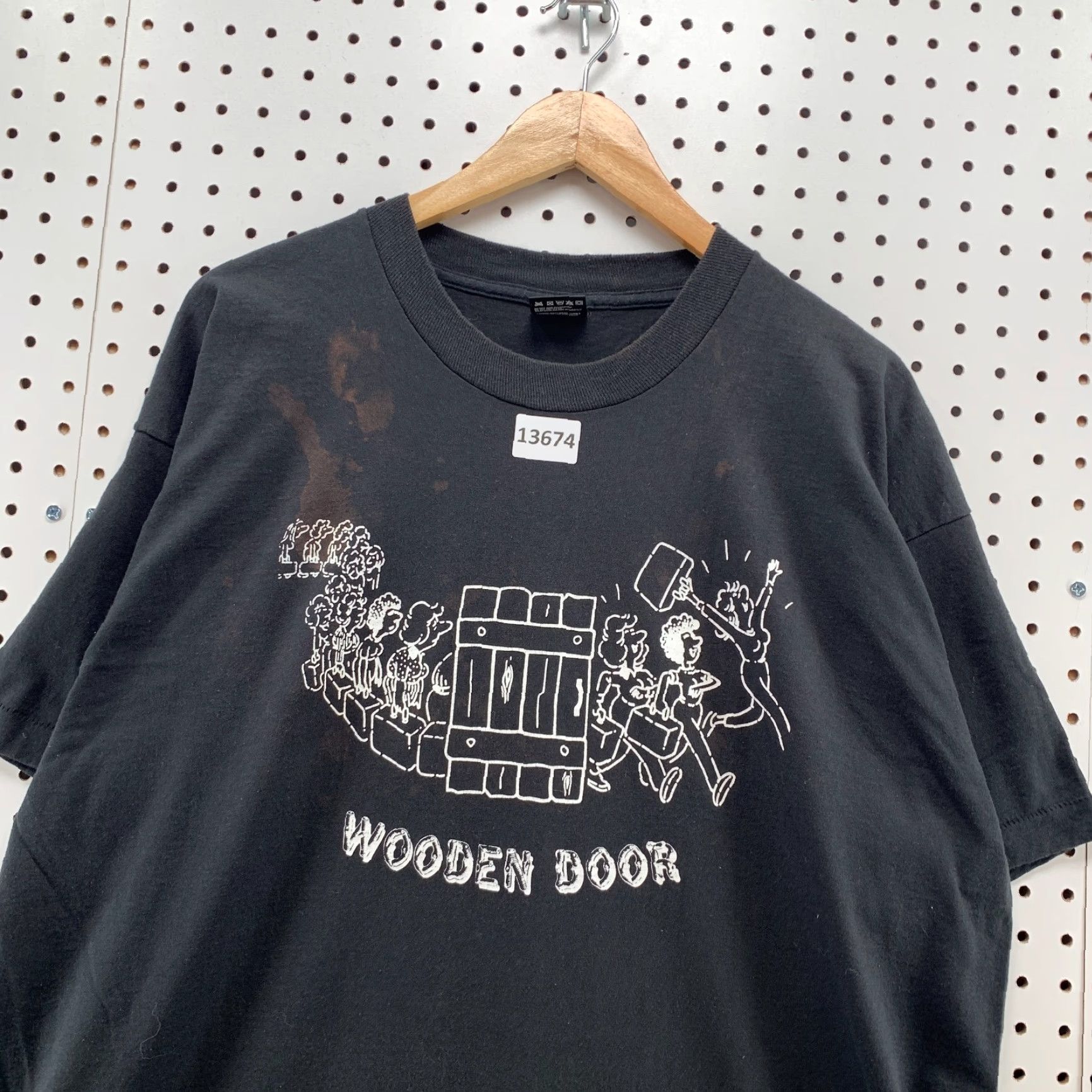 Fruit Of The Loom VINTAGE 90s Fruit of the Loom Shirt Mens 2XL Black Graphic Print Cotton Short Sleeve Crew Neck USA 90s Funny Hipster Door Wood Size US XXL / EU 58 / 5 - 5 Thumbnail