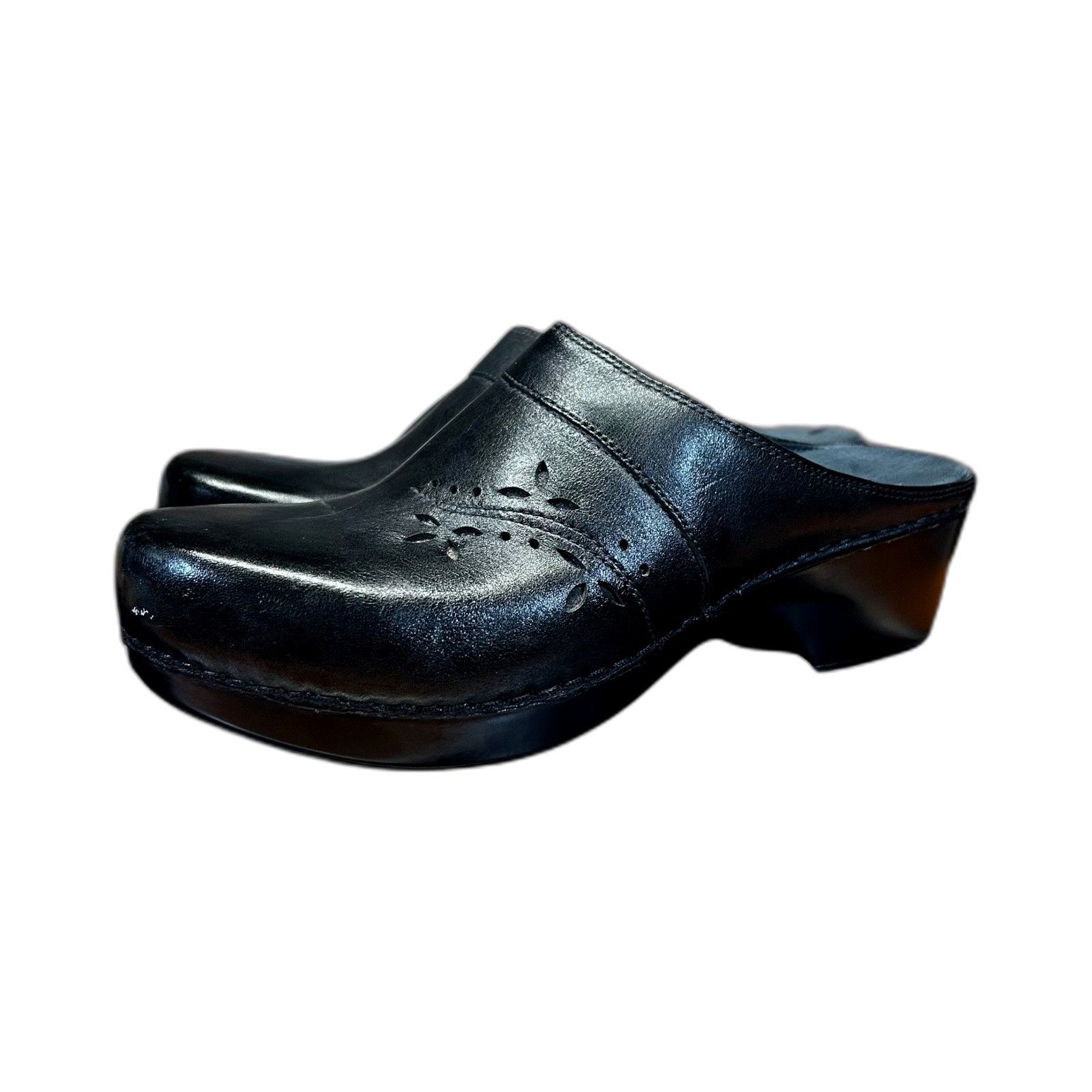 Dansko Dansko Clogs Professional Black Leather Flower Cutout Design Size US 9 / EU 42 - 5 Thumbnail