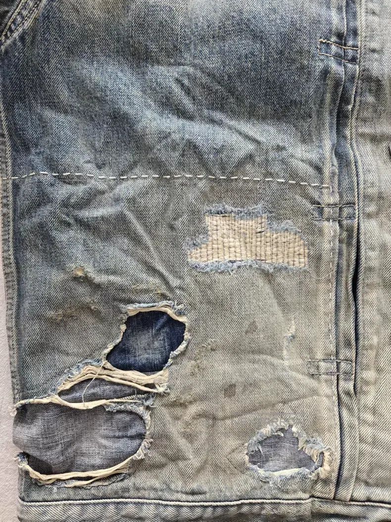 Neighborhood Neighborhood Indigo Washed Destroyed Model Size US L / EU 52-54 / 3 - 5 Thumbnail