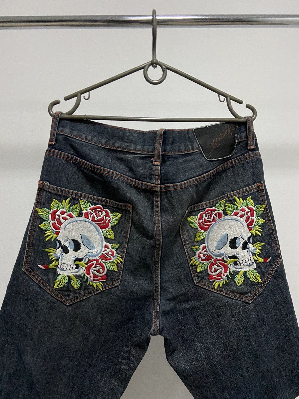 Ed Hardy × Vintage Ed Hardy shorts Vintage pocket skull 💀 roses 🌹 logo Size US 32 / EU 48 - 2 Thumbnail