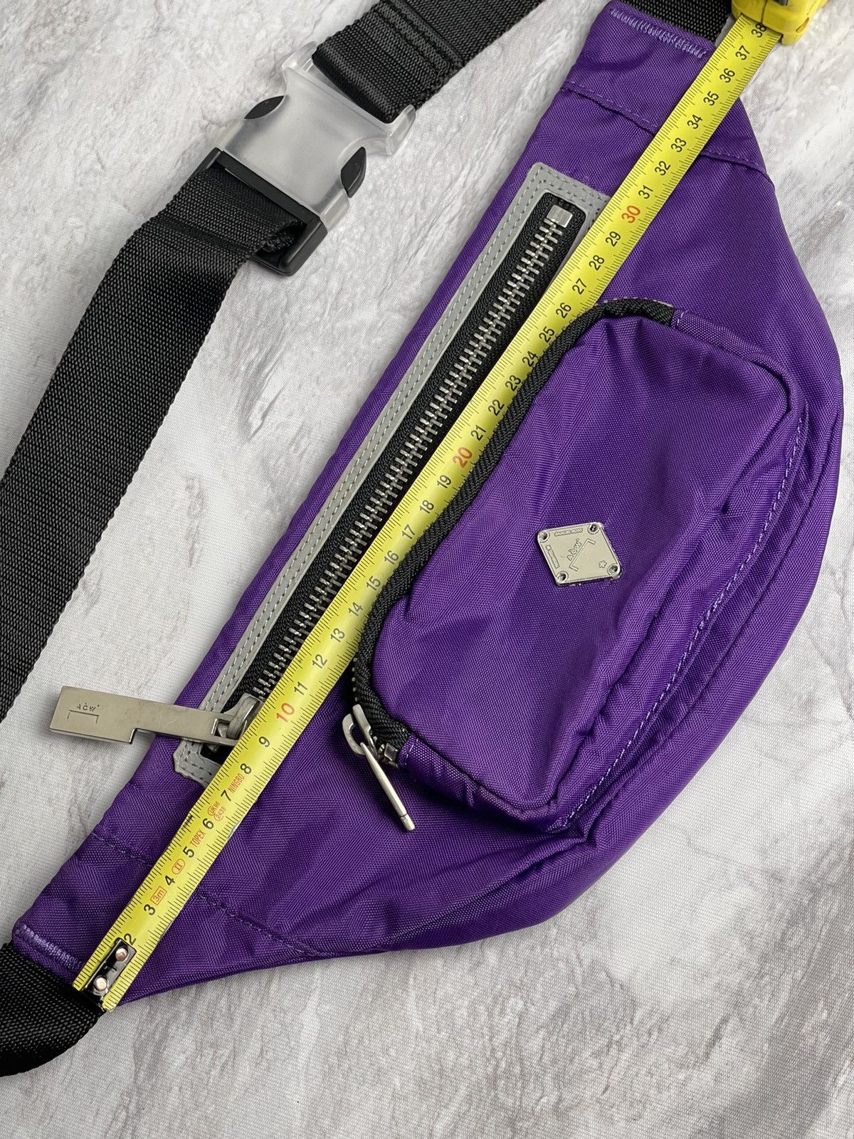 A-COLD-WALL* A-COLD-WALL* Logo Plaque Purple Crossbody Bag Size ONE SIZE - 16 Thumbnail