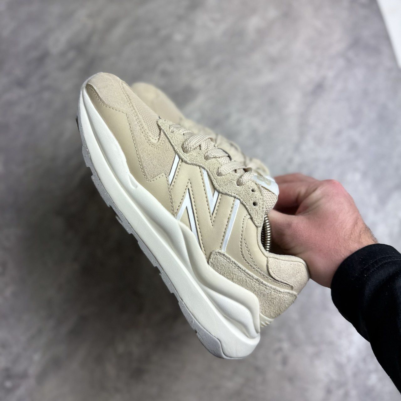 New Balance New Balance 5740 Beige / Cream – New (No Box) Size US 7.5 / IT 37.5 - 3 Thumbnail