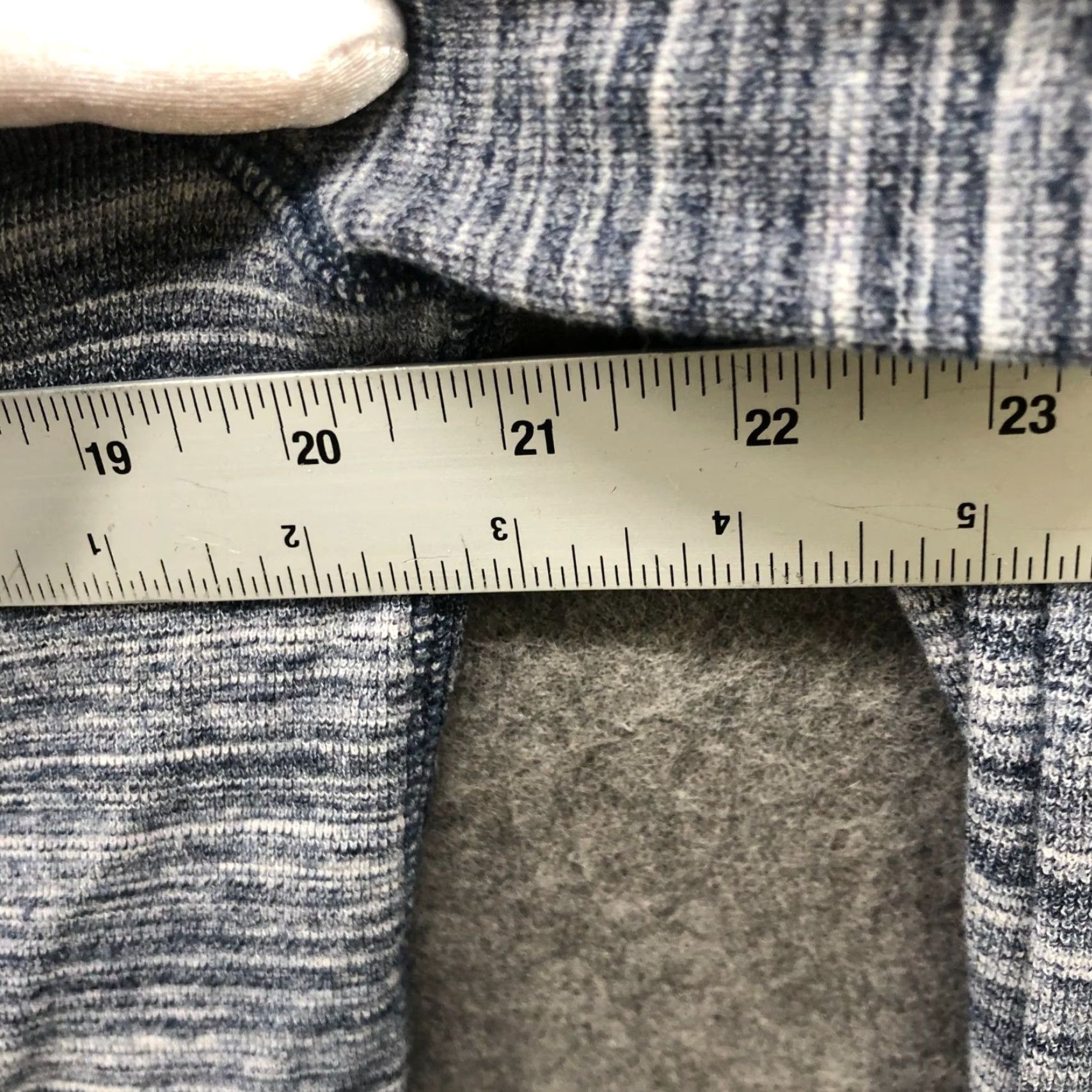 American Eagle Outfitters American Eagle Outfitters Henley T-Shirt Mens M Blue Heathered Cotton Poly Long Sleeve Shirt Size US M / EU 48-50 / 2 - 5 Thumbnail