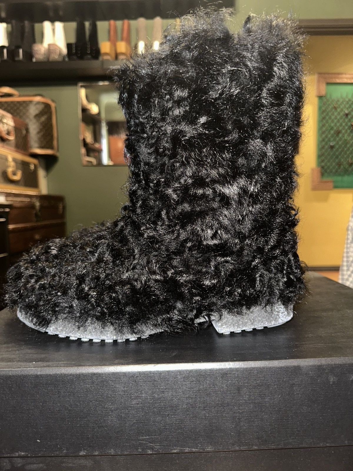Saint Laurent Paris Saint Laurent Persian Lamb Boot Size US 9 / EU 42 - 2 Thumbnail