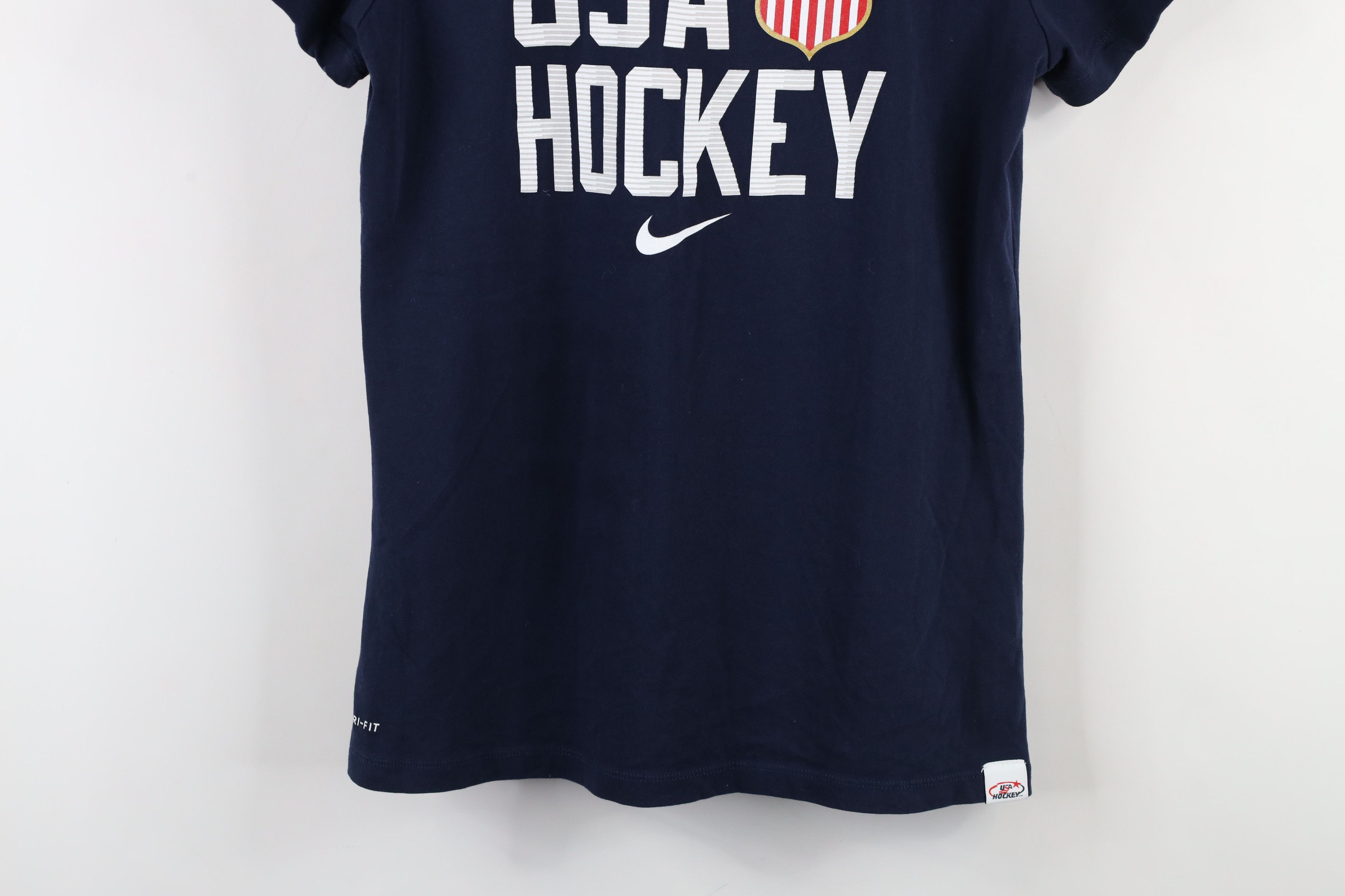 Nike × Vintage Nike Dri-Fit Spell Out USA Hockey Short Sleeve T-Shirt Size M / US 6-8 / IT 42-44 - 3 Thumbnail