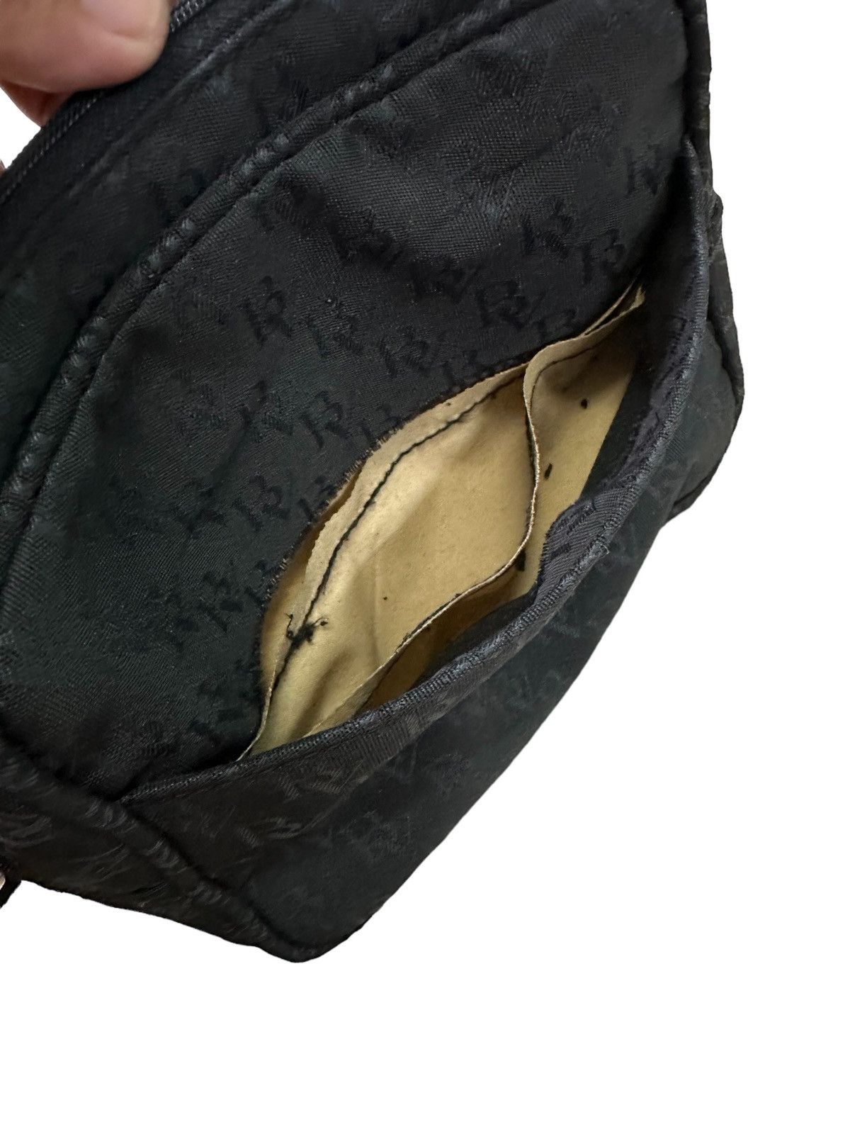 Bottega Veneta AUTHENTIC BOTTEGA VENETA MONOGRAM FANNY PACK Size ONE SIZE - 15 Thumbnail