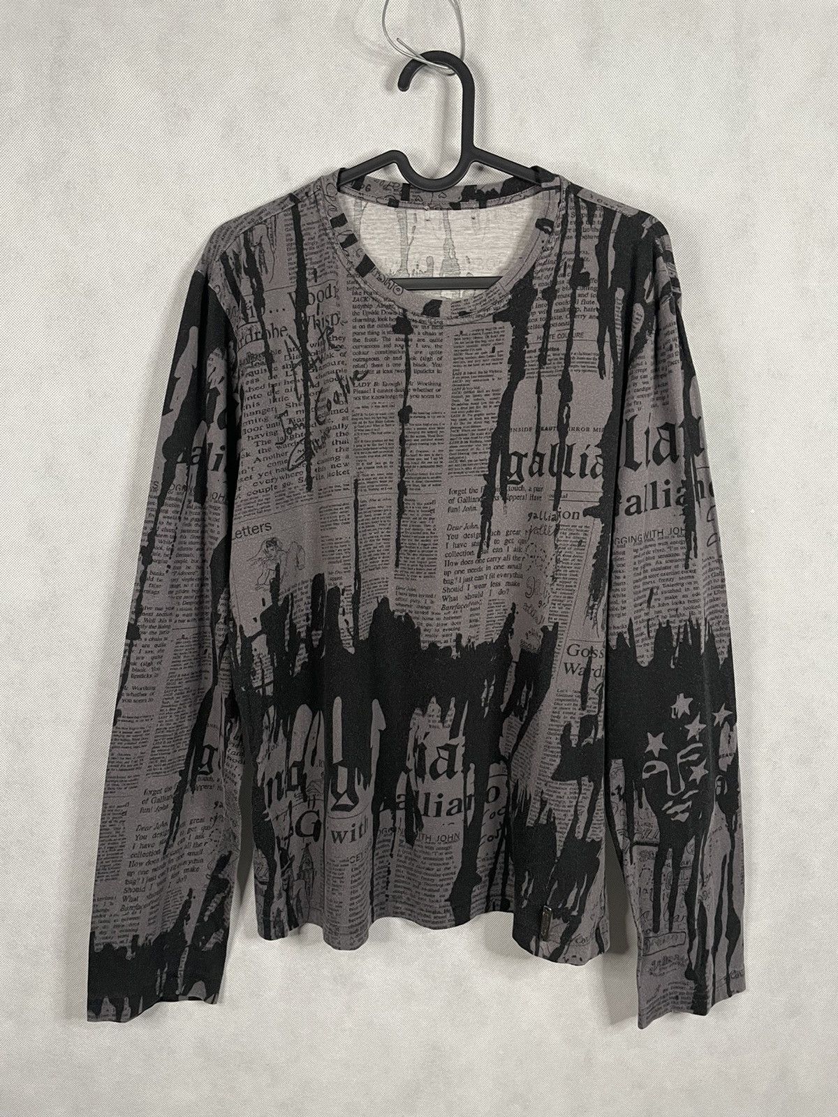 image of Vintage Galliano Newspaper Longsleeve Crewneck Sweatshirt in Black Grey, Women's (Size Large)