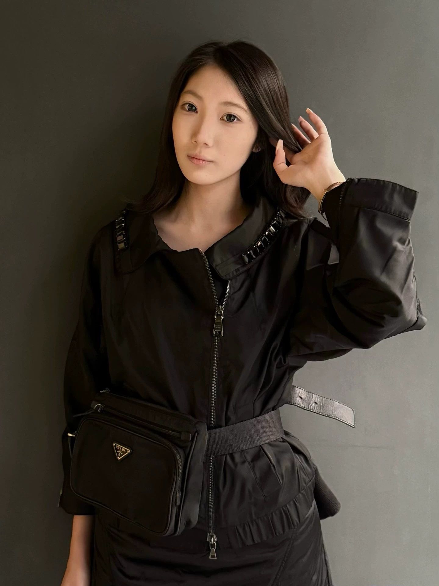 Prada Prada Color Block RIRI Zip Black Short Wide 40 Jacket Size S / US 4 / IT 40 - 2 Thumbnail