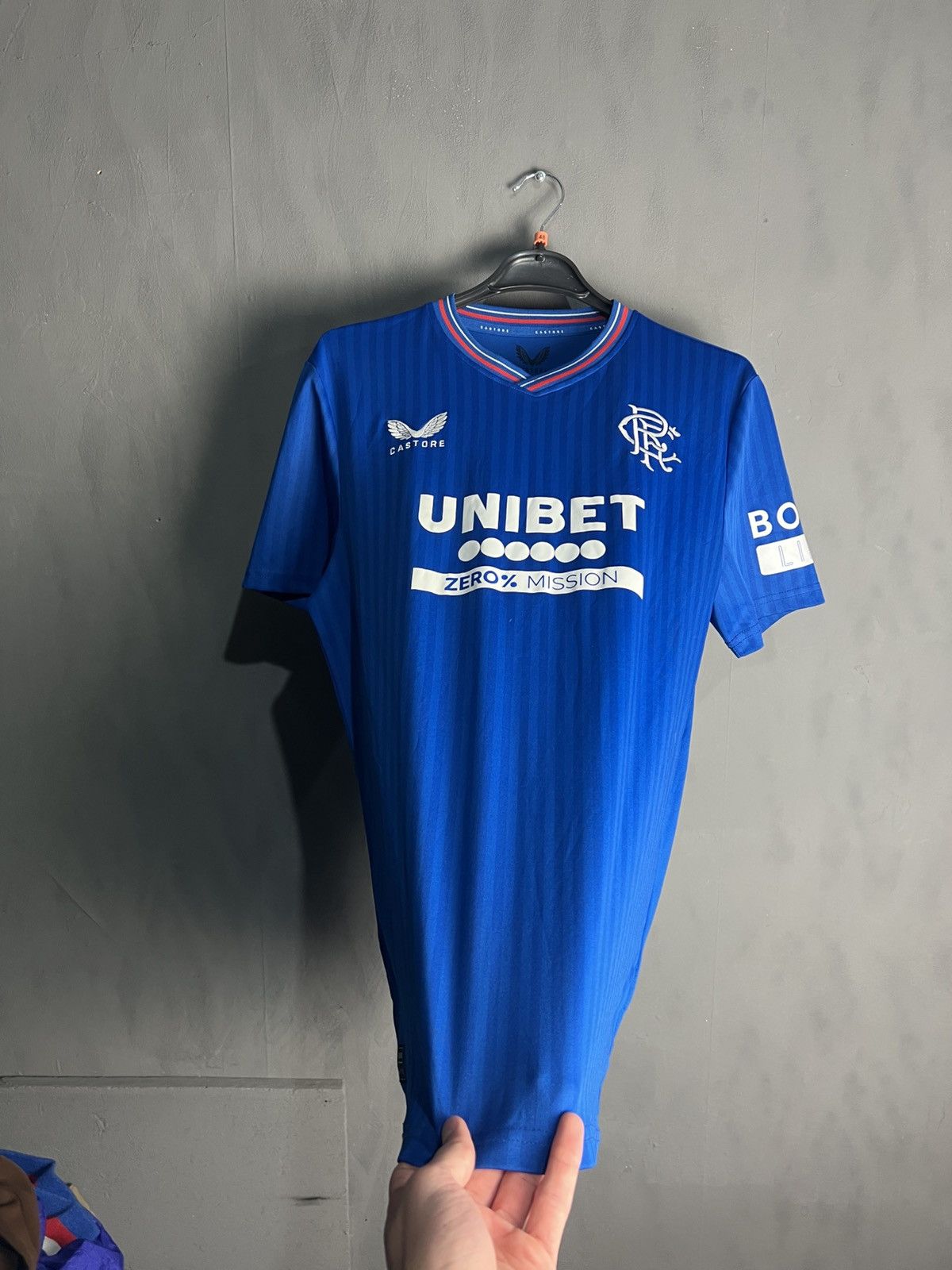 Vintage Rangers Glasgow CASTORE Soccer Jersey Size US S / EU 44-46 / 1 - 2 Thumbnail