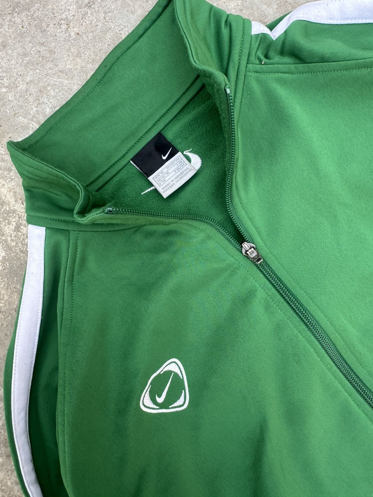 Nike Vintage Y2k Nike Green Full Zip Track Jacket Size US XL / EU 56 / 4 - 5 Thumbnail