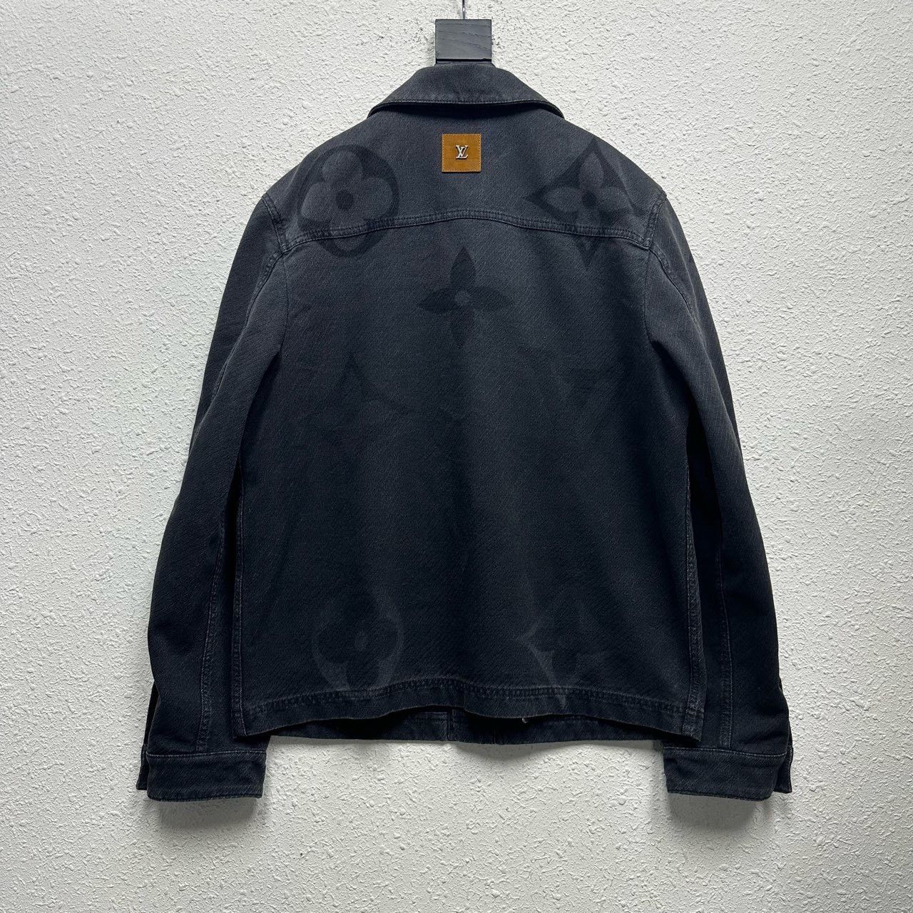 Louis Vuitton Louis Vuitton 25SS Capsules Lapel Jacquard Logo Washed Deni Size US L / EU 52-54 / 3 - 2 Thumbnail