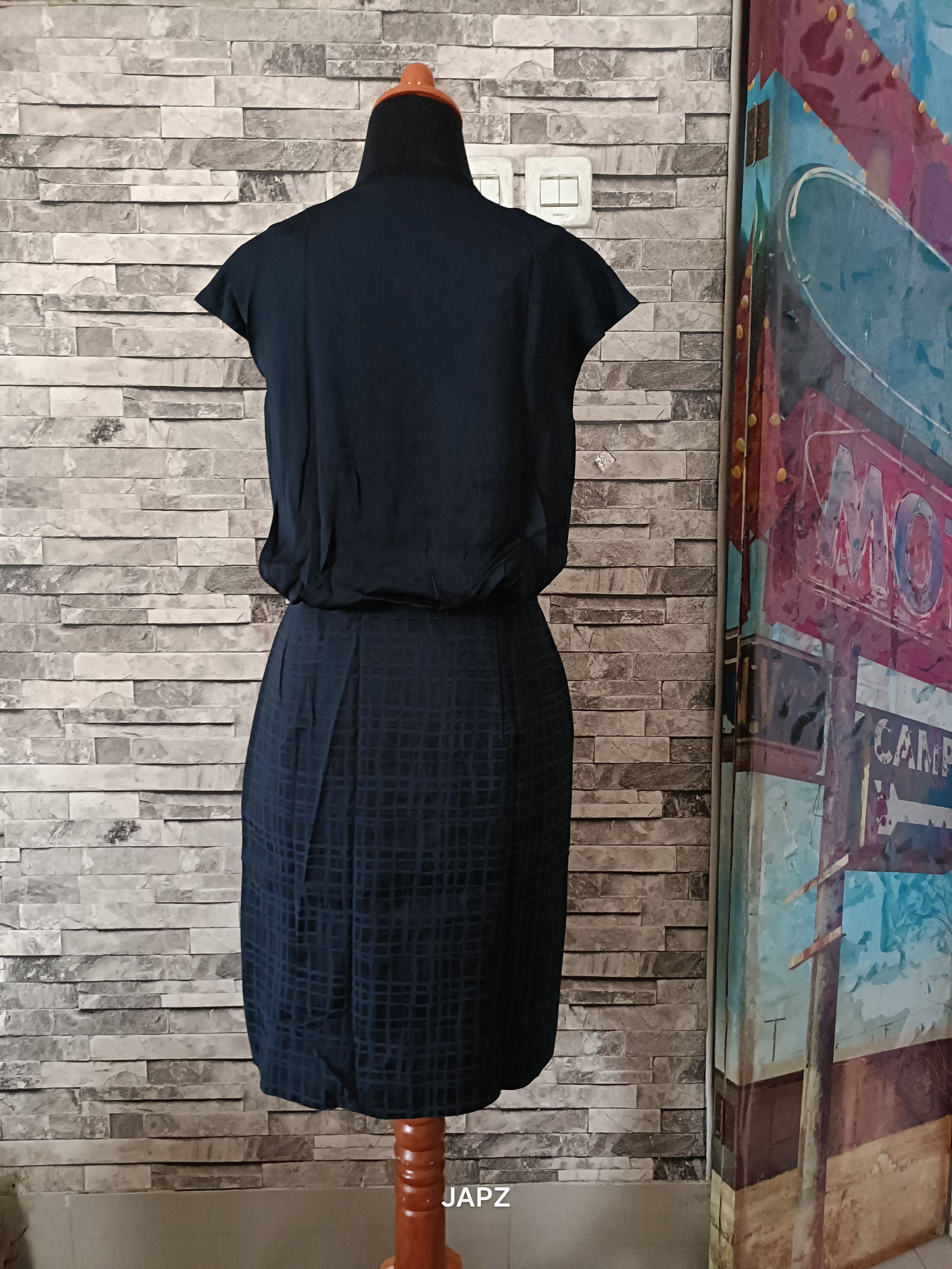 United Arrows United arrows cocktail midi dress Size XS / US 0-2 / IT 36-38 - 5 Thumbnail