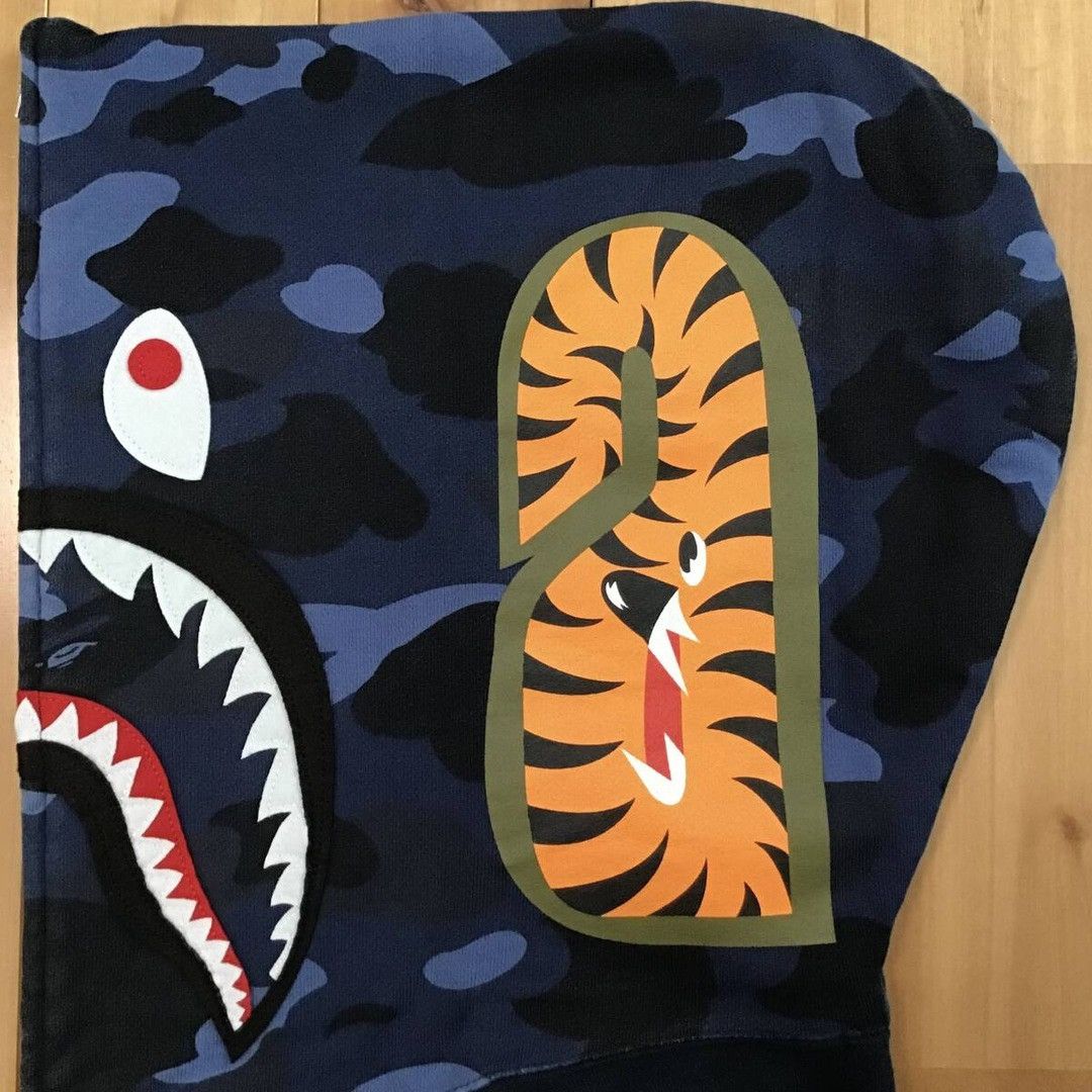 Bape 2007 BAPE Blue camo x Navy shark full zip hoodie APE NIGO Size US L / EU 52-54 / 3 - 6 Thumbnail