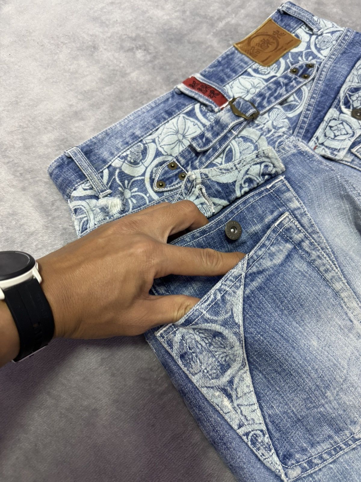 Japanese Brand × Red Monkey Karakuri Tamashi Artisanal constructed Pocket Baggy Jeans Size US 30 / EU 46 - 11 Thumbnail