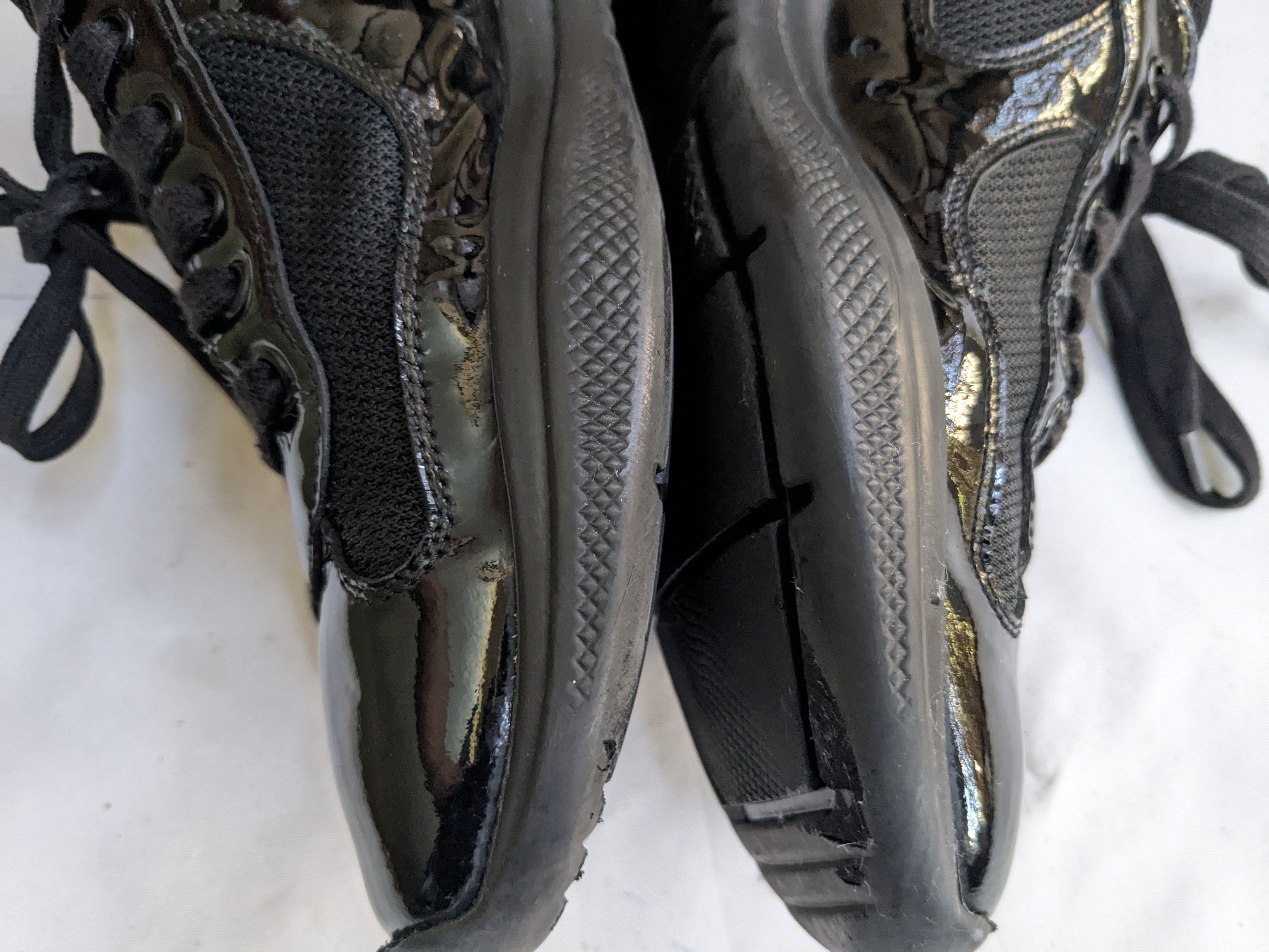 Prada Prada Sneakers Black Patent Leather Red 10 Lo Tops Size US 10 / EU 43 - 9 Thumbnail