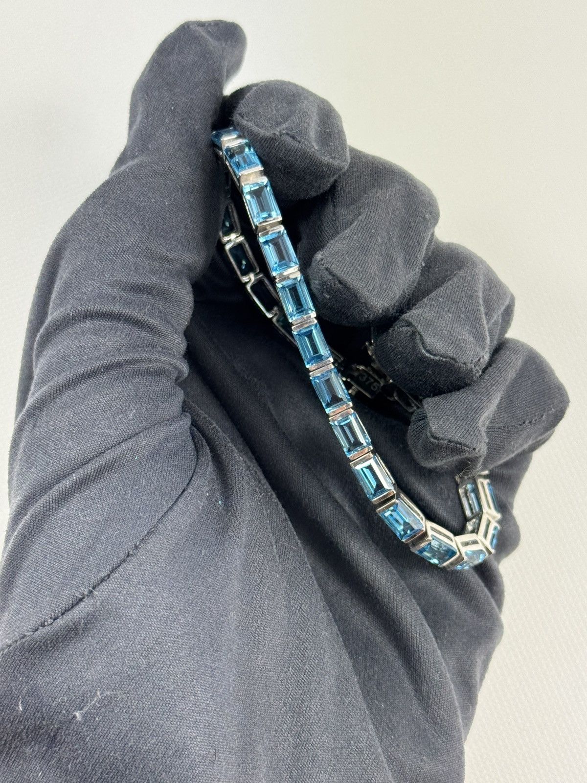 Other Kolours- 14 Karat White Gold Creo Topaz Bracelet Size ONE SIZE - 1 Thumbnail