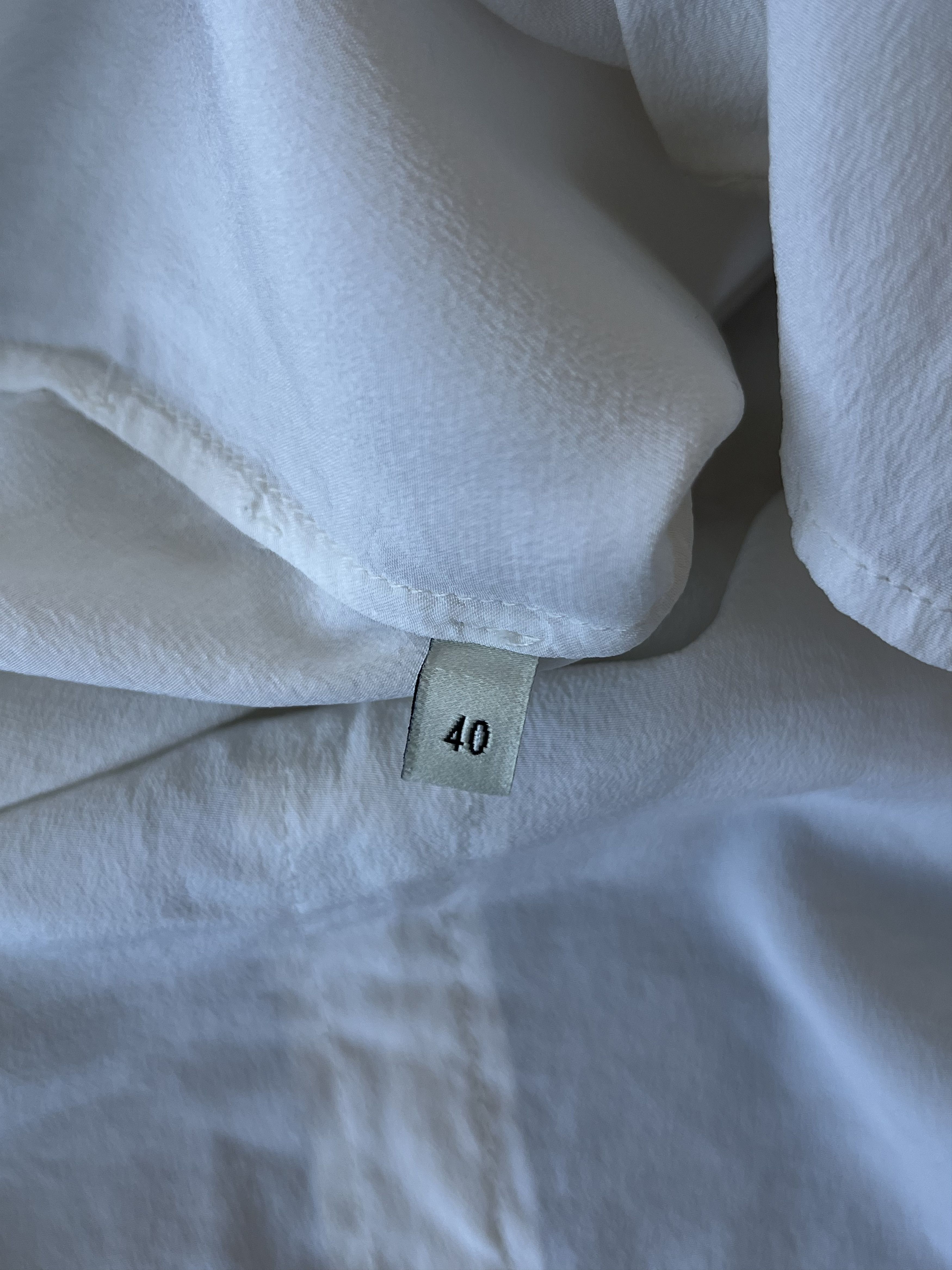 Gucci GUCCI Basic Shirt MADE IN BULGARY 100% Silk White Color Size US S / EU 44-46 / 1 - 7 Thumbnail