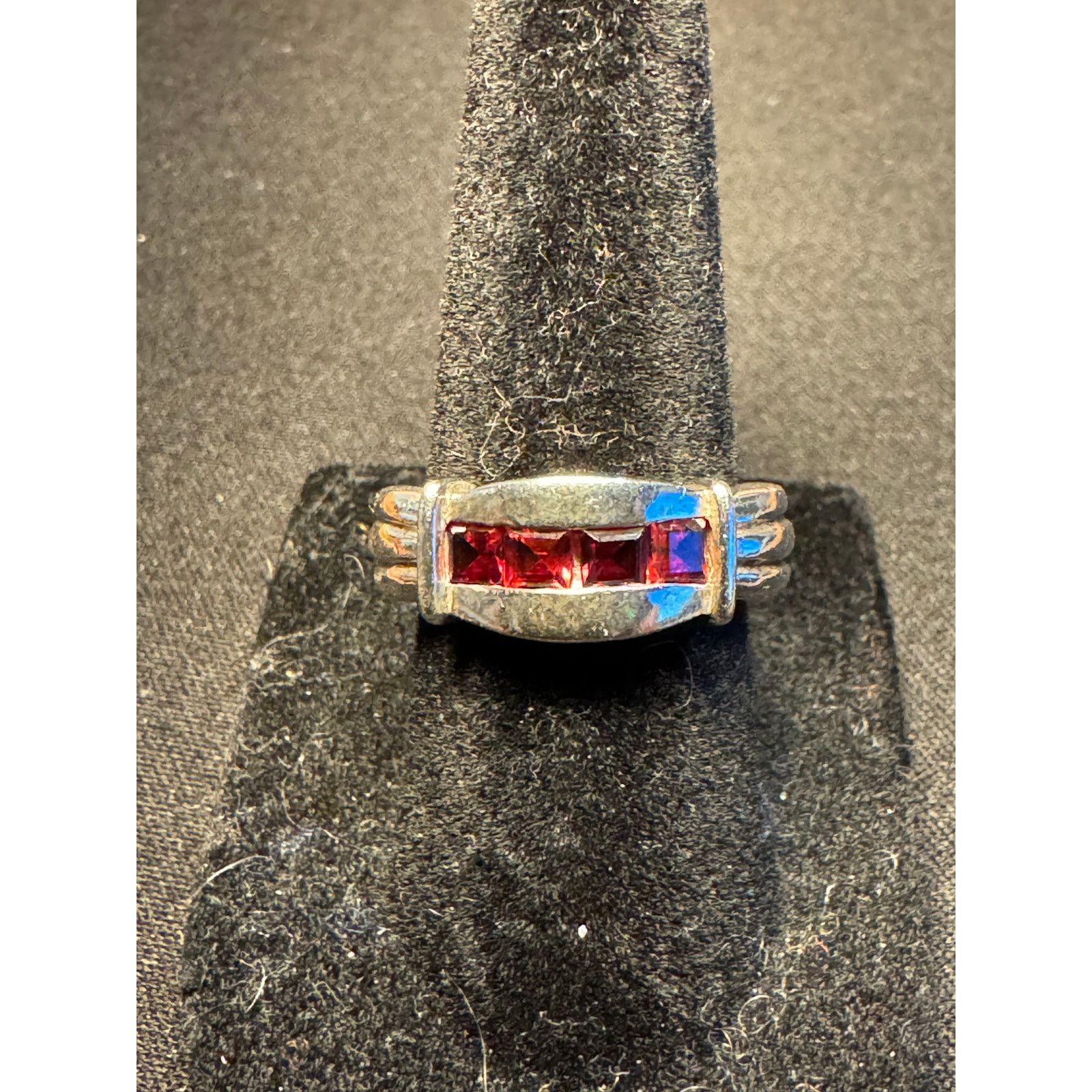 Other 925 Sterling Silver 4grams Size 6 Garnet Ring Size ONE SIZE - 2 Thumbnail