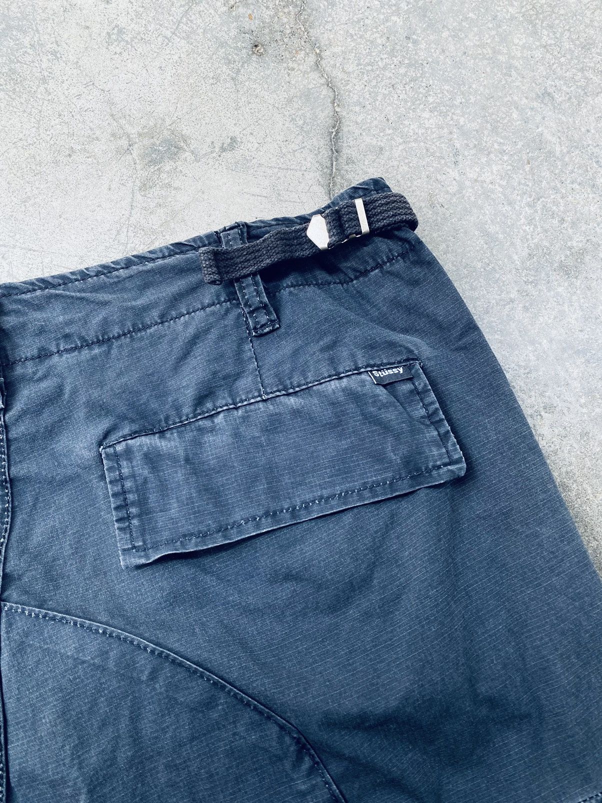 Stussy Vintage Stussy Distressed Cargo Short Pants Size US 35 - 12 Thumbnail