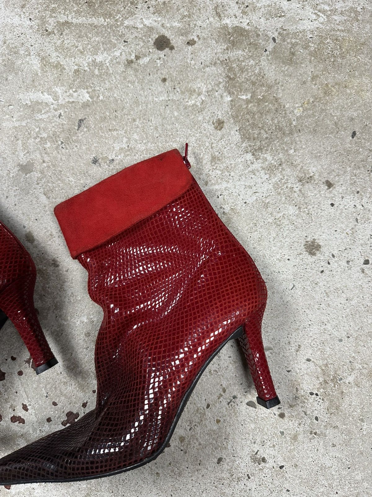 Stuart Weitzman Stuart Weitzman Snakeskin Gradient Red Apollo Botties High Size US 7.5 / IT 37.5 - 3 Thumbnail