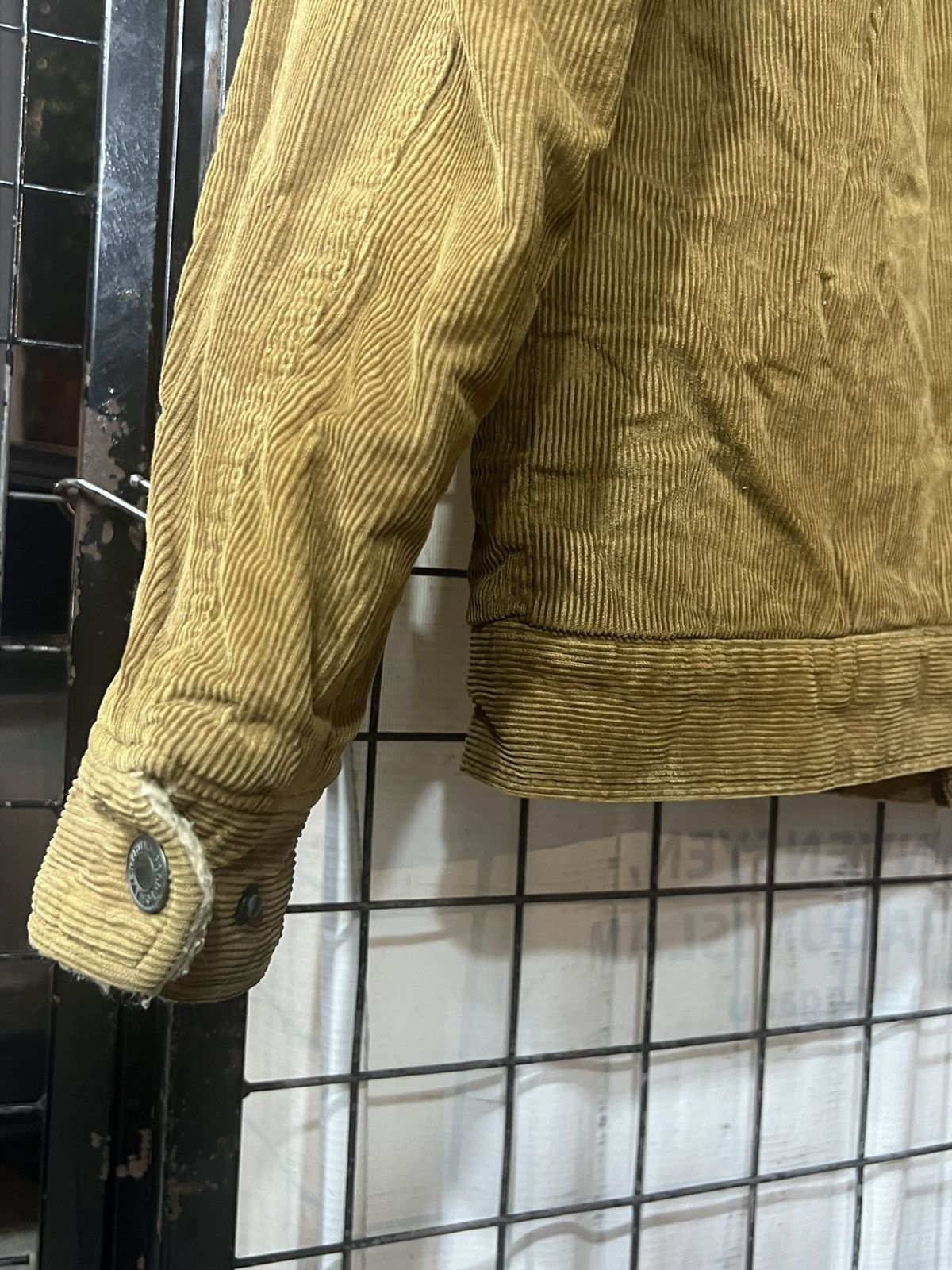 Vintage JUNGLE STORM TRUCKER CUDUROY BROWN BUTTON UP Size US M / EU 48-50 / 2 - 7 Thumbnail