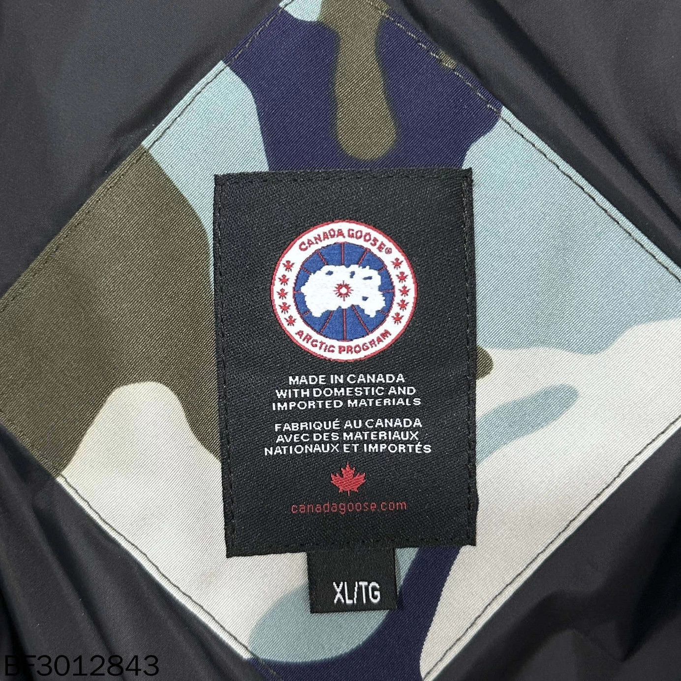 Canada Goose Canada Goose camo logo hooded down jacket XL Size US XL / EU 56 / 4 - 7 Thumbnail