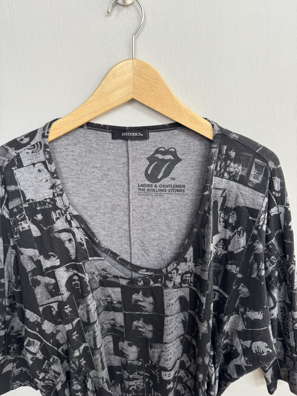 Hysteric Glamour × The Rolling Stones HYSTERIC GLAMOUR X ROLLING STONES SCOOP NECK & DOLMAN SLEEVE Size ONE SIZE - 2 Thumbnail