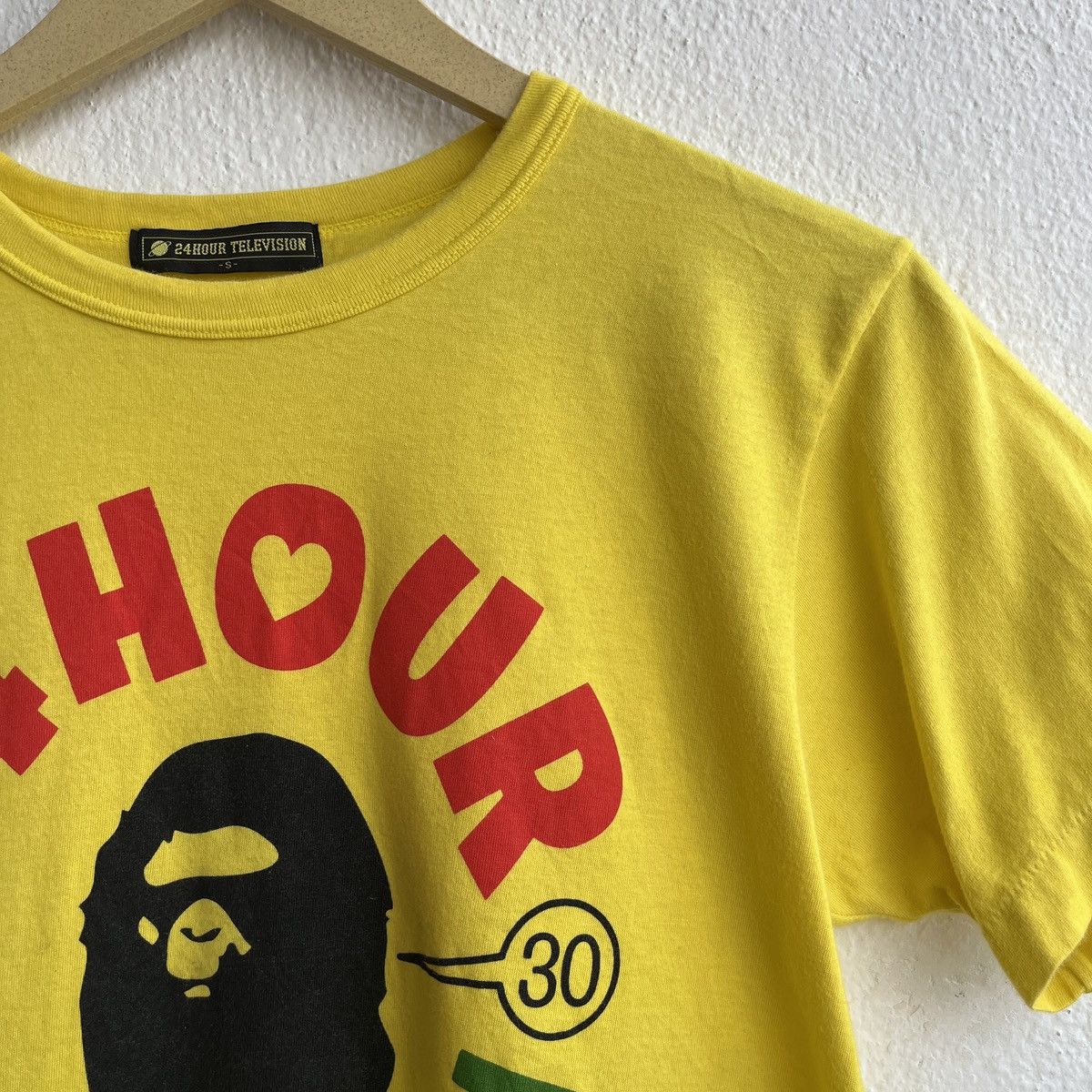 Japanese Brand Vintage Y2K BAPE X 24Hour Television Single Stitch TShirt Size US S / EU 44-46 / 1 - 5 Thumbnail